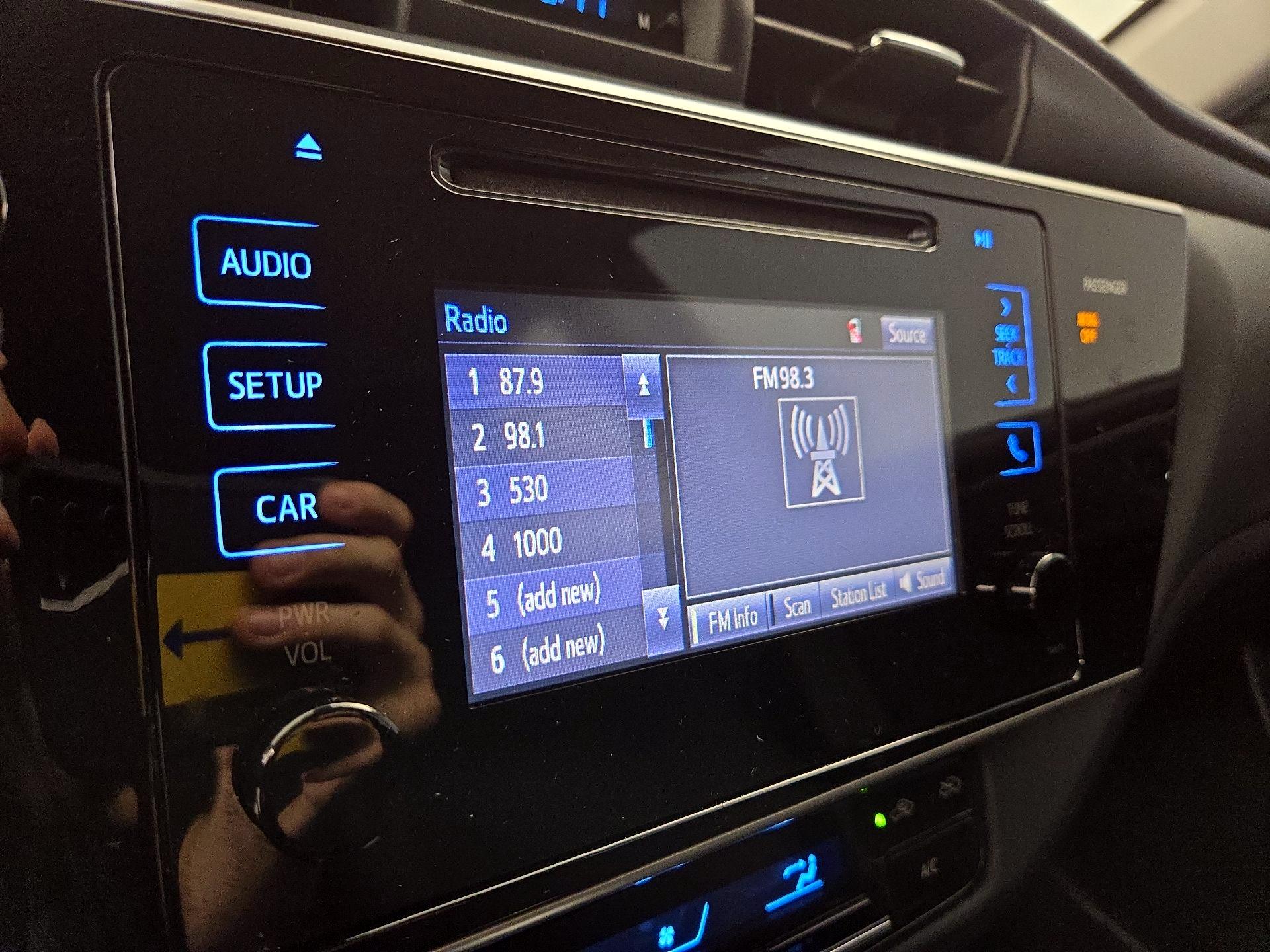 Thumbnail: 2017 Toyota Corolla - 15