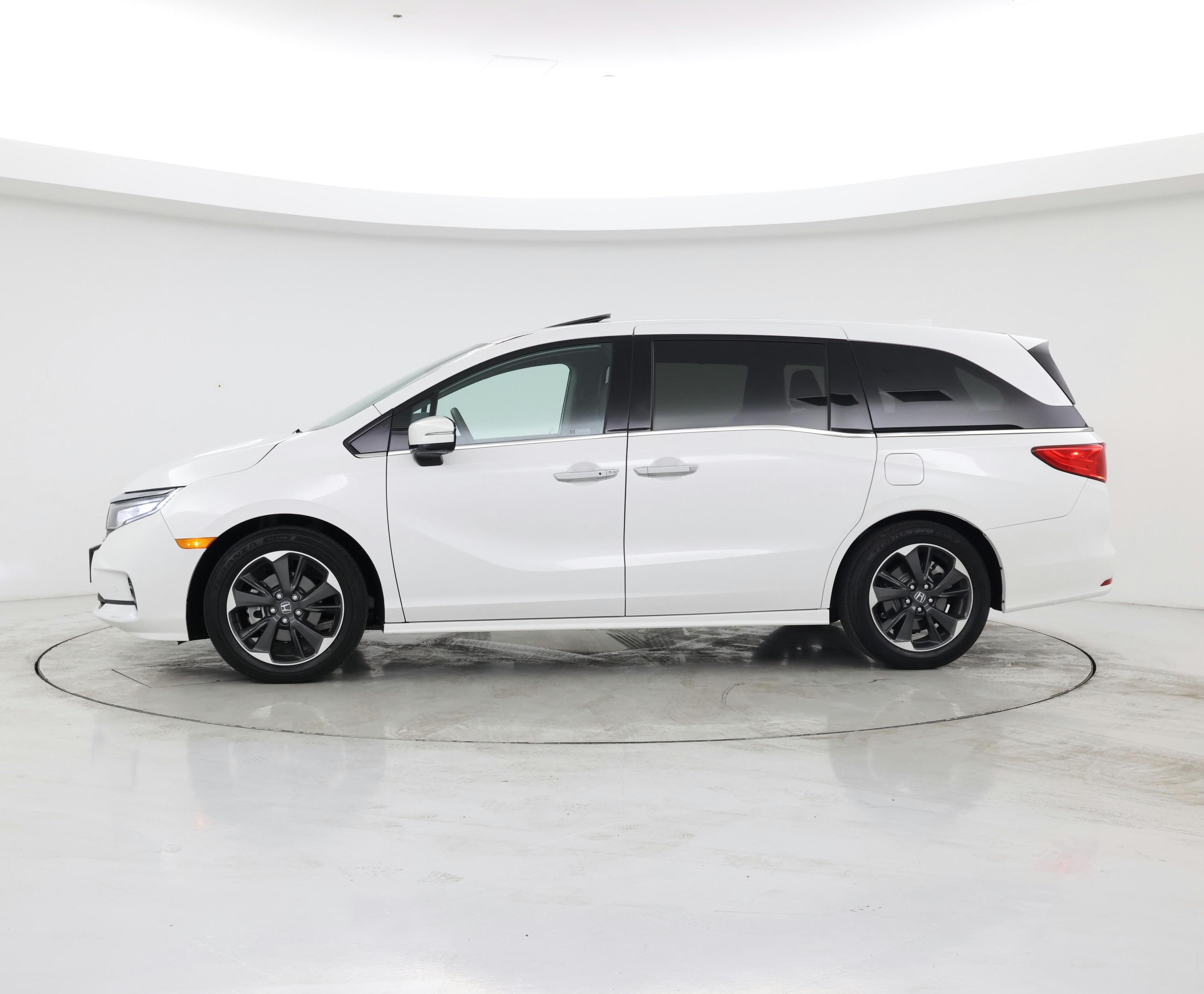 Thumbnail: 2024 Honda Odyssey - 3