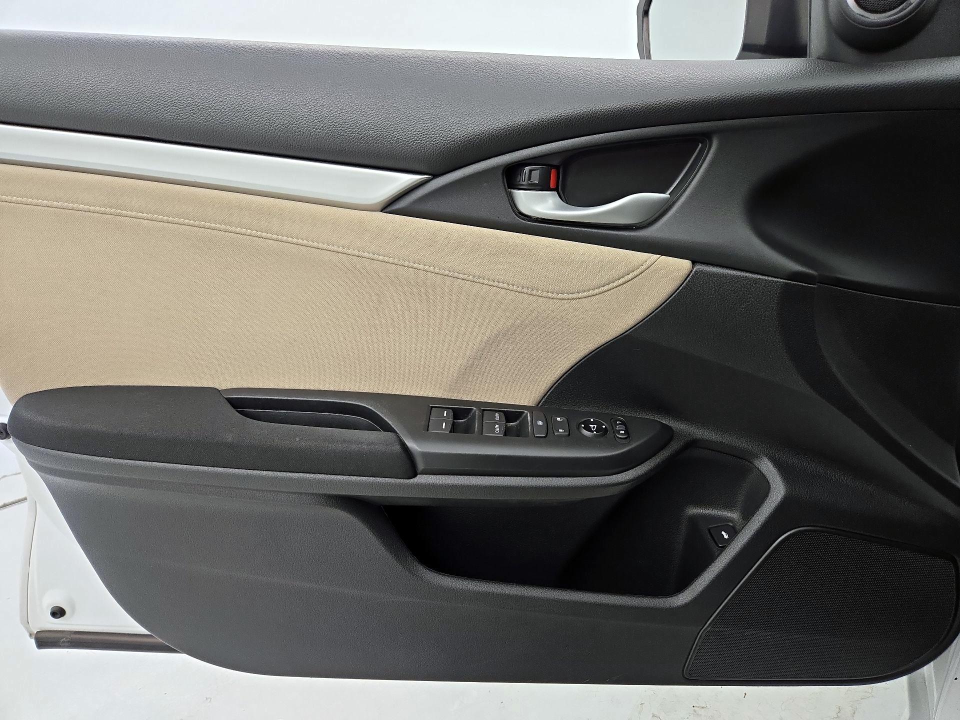 Thumbnail: 2018 Honda Civic - 12