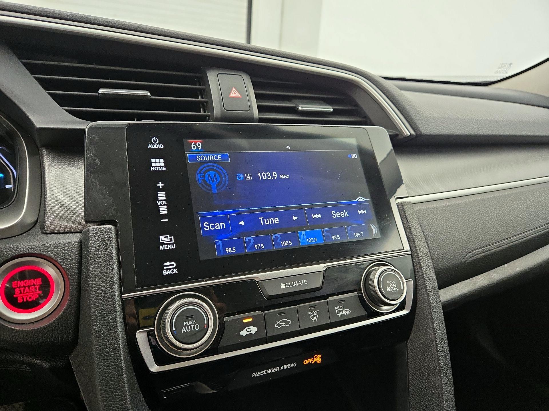 Thumbnail: 2016 Honda Civic - 15