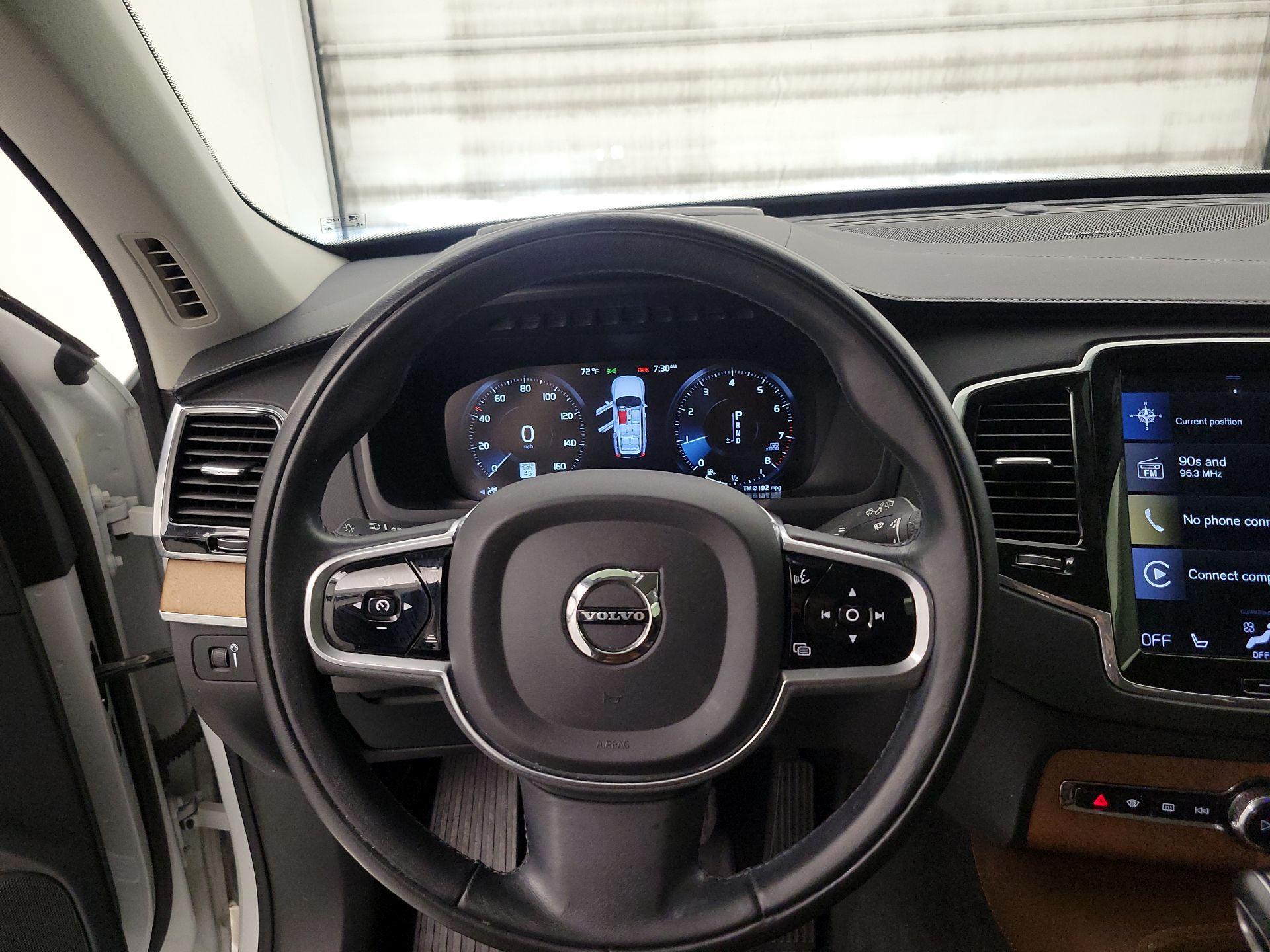 Thumbnail: 2019 Volvo XC90 - 10