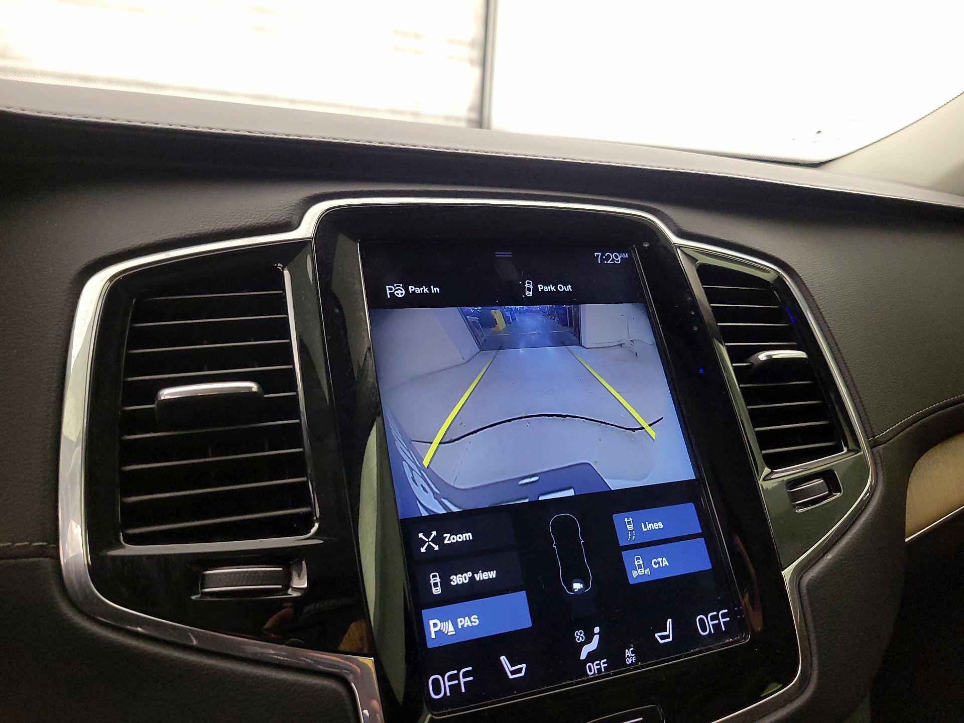 Thumbnail: 2019 Volvo XC90 - 14