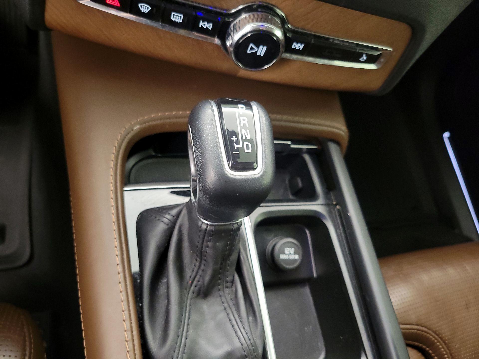 Thumbnail: 2019 Volvo XC90 - 17