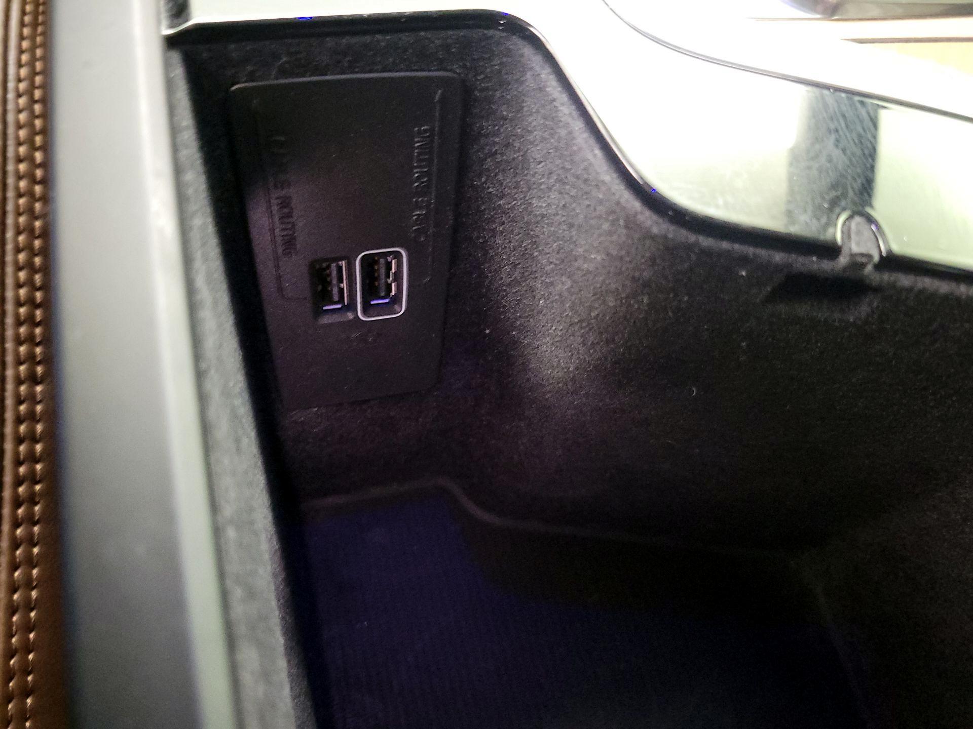 Thumbnail: 2019 Volvo XC90 - 18