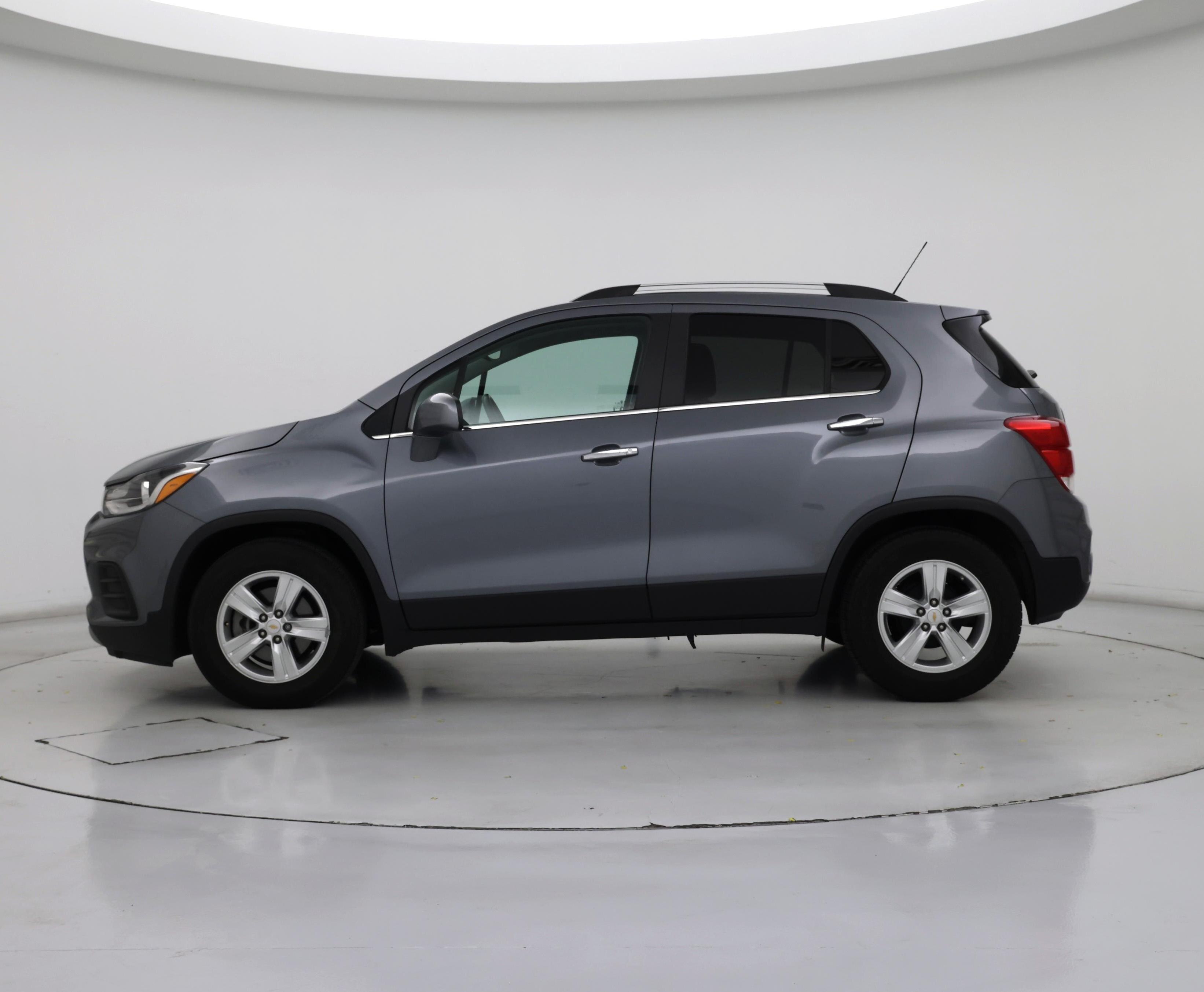 Thumbnail: 2019 Chevrolet Trax - 3