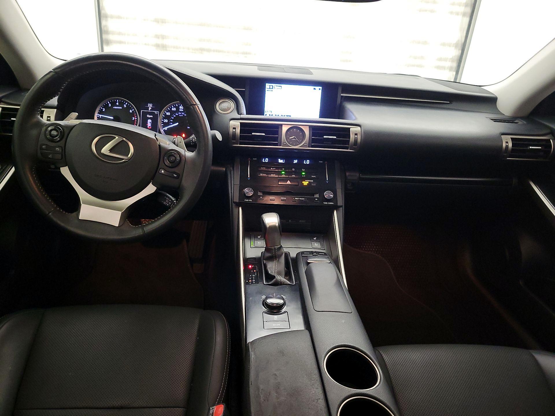 Thumbnail: 2014 Lexus IS - 9