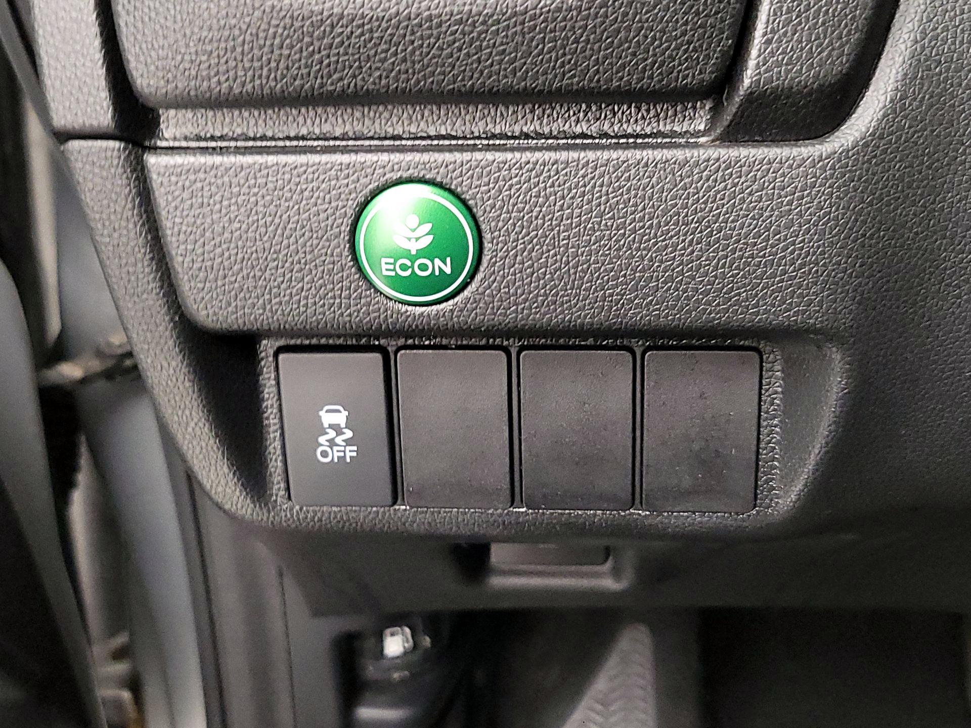 Thumbnail: 2015 Honda Fit - 13