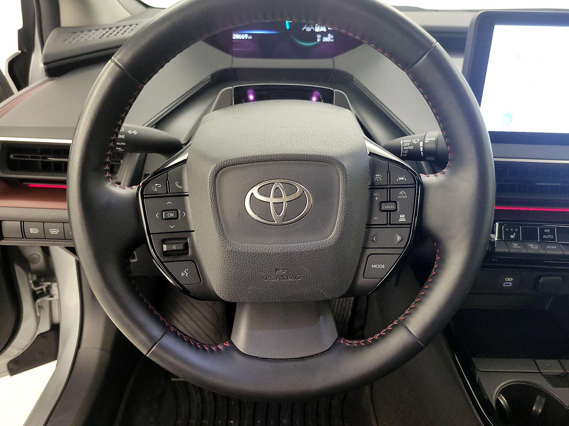 Thumbnail: 2024 Toyota Prius Prime - 10