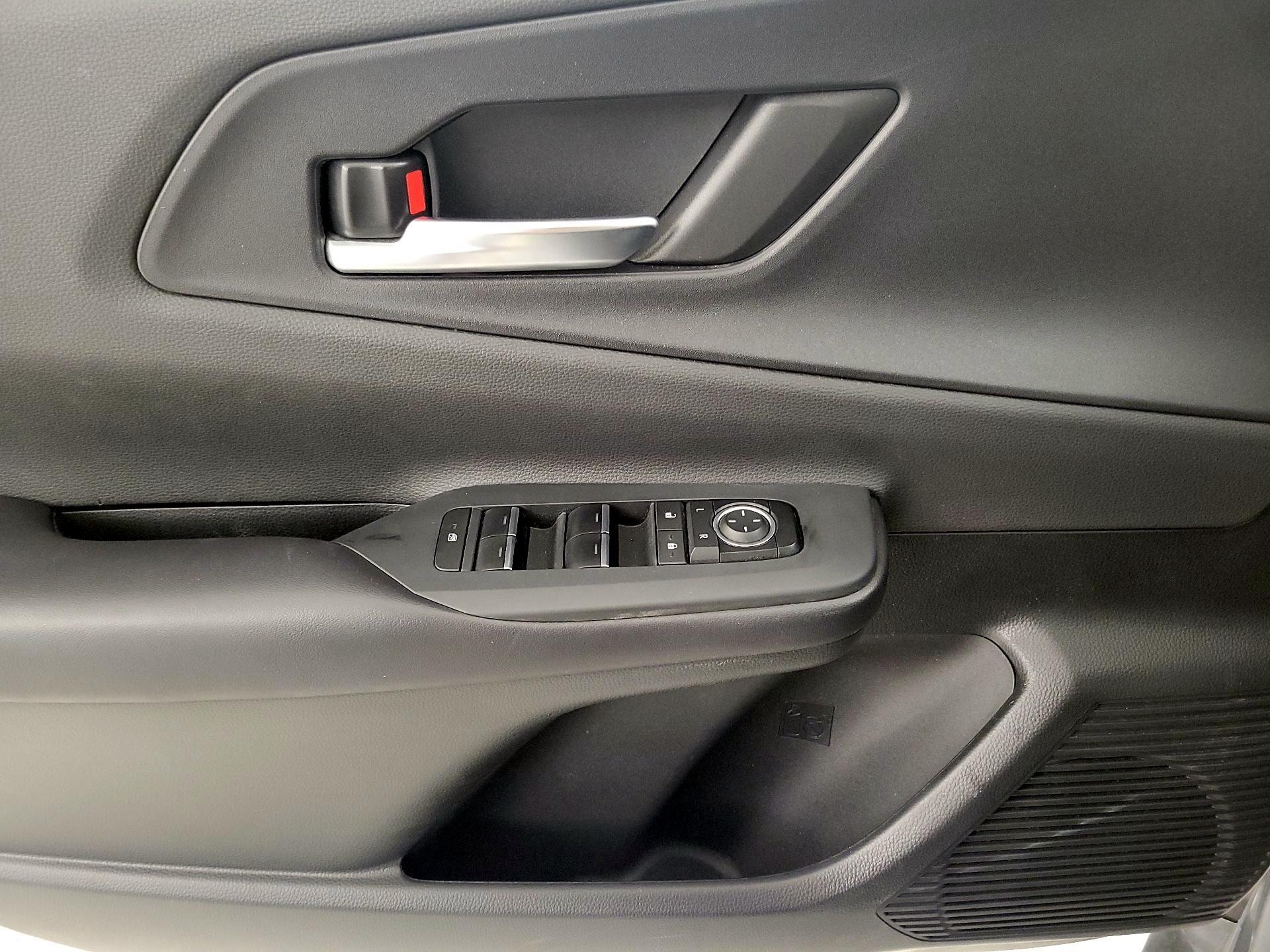 Thumbnail: 2024 Toyota Prius Prime - 12