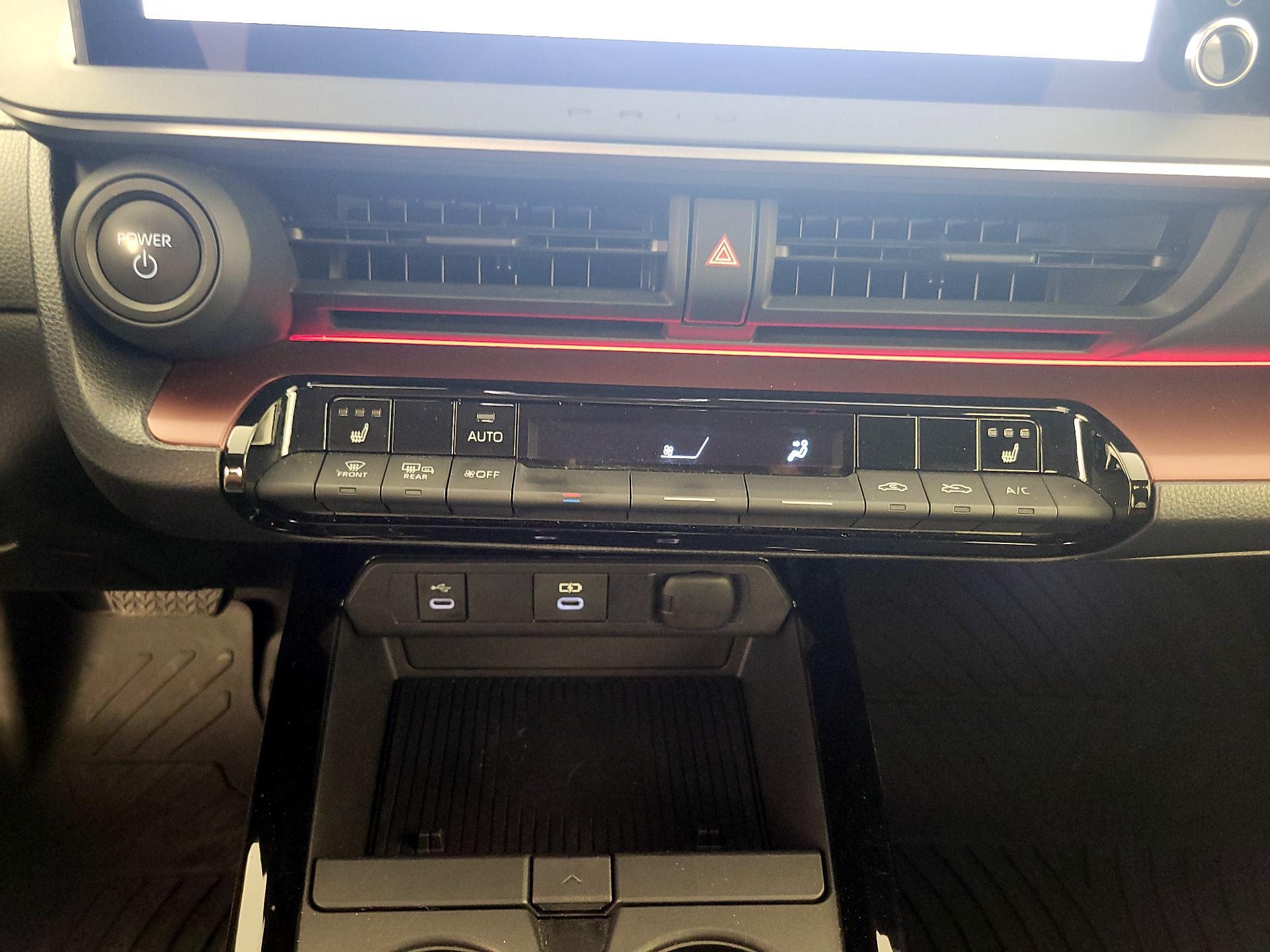 Thumbnail: 2024 Toyota Prius Prime - 16