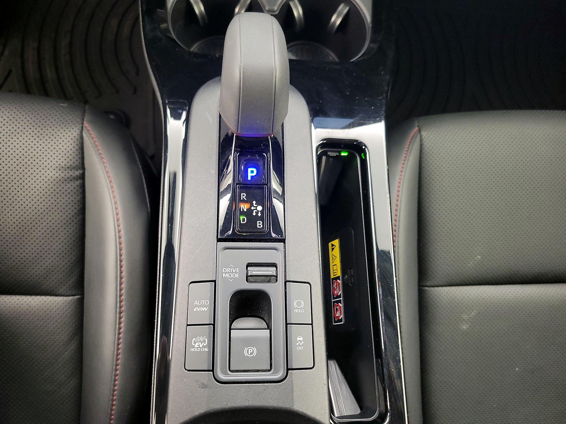 Thumbnail: 2024 Toyota Prius Prime - 17