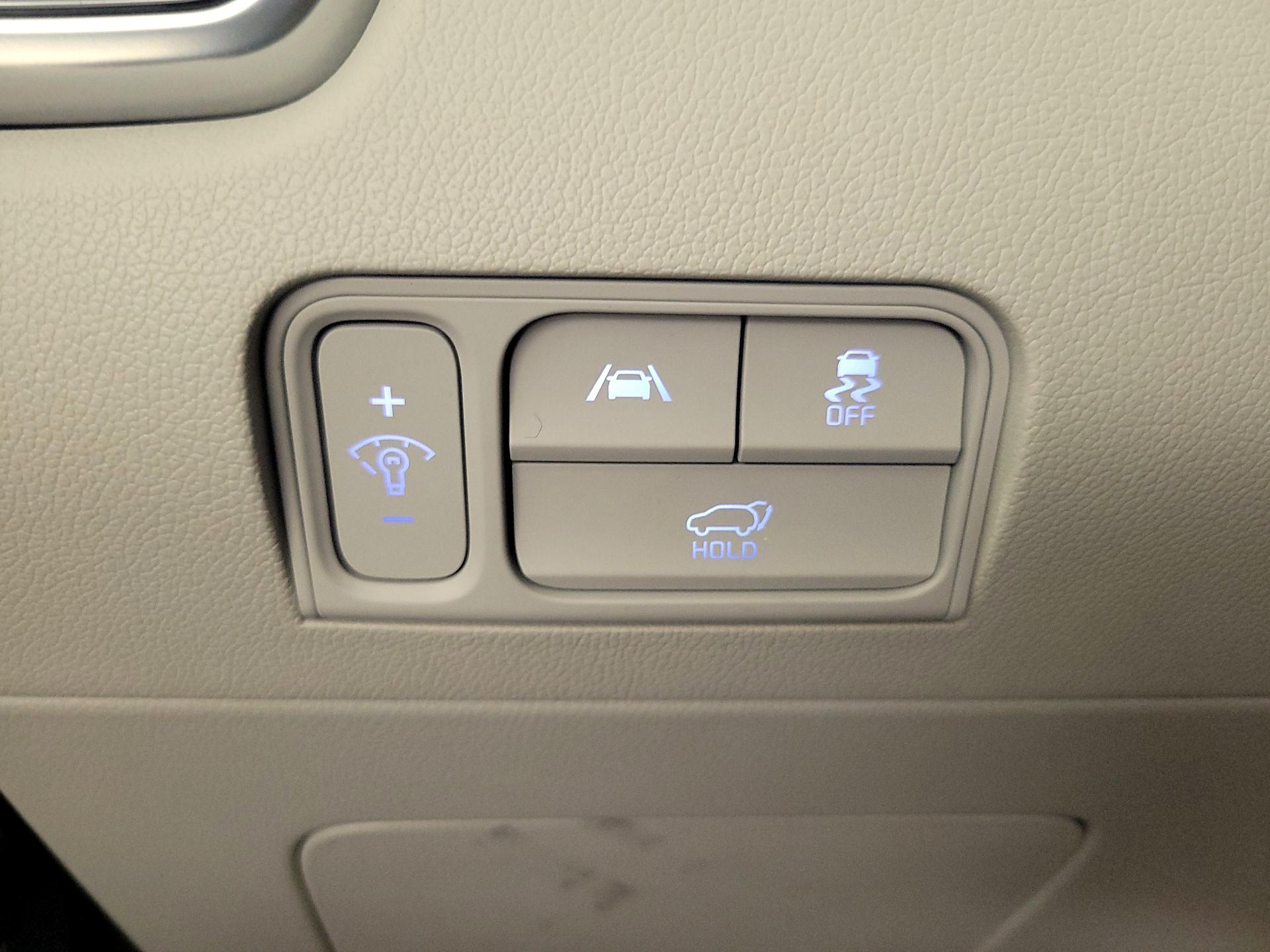 Thumbnail: 2023 Kia Sorento - 13