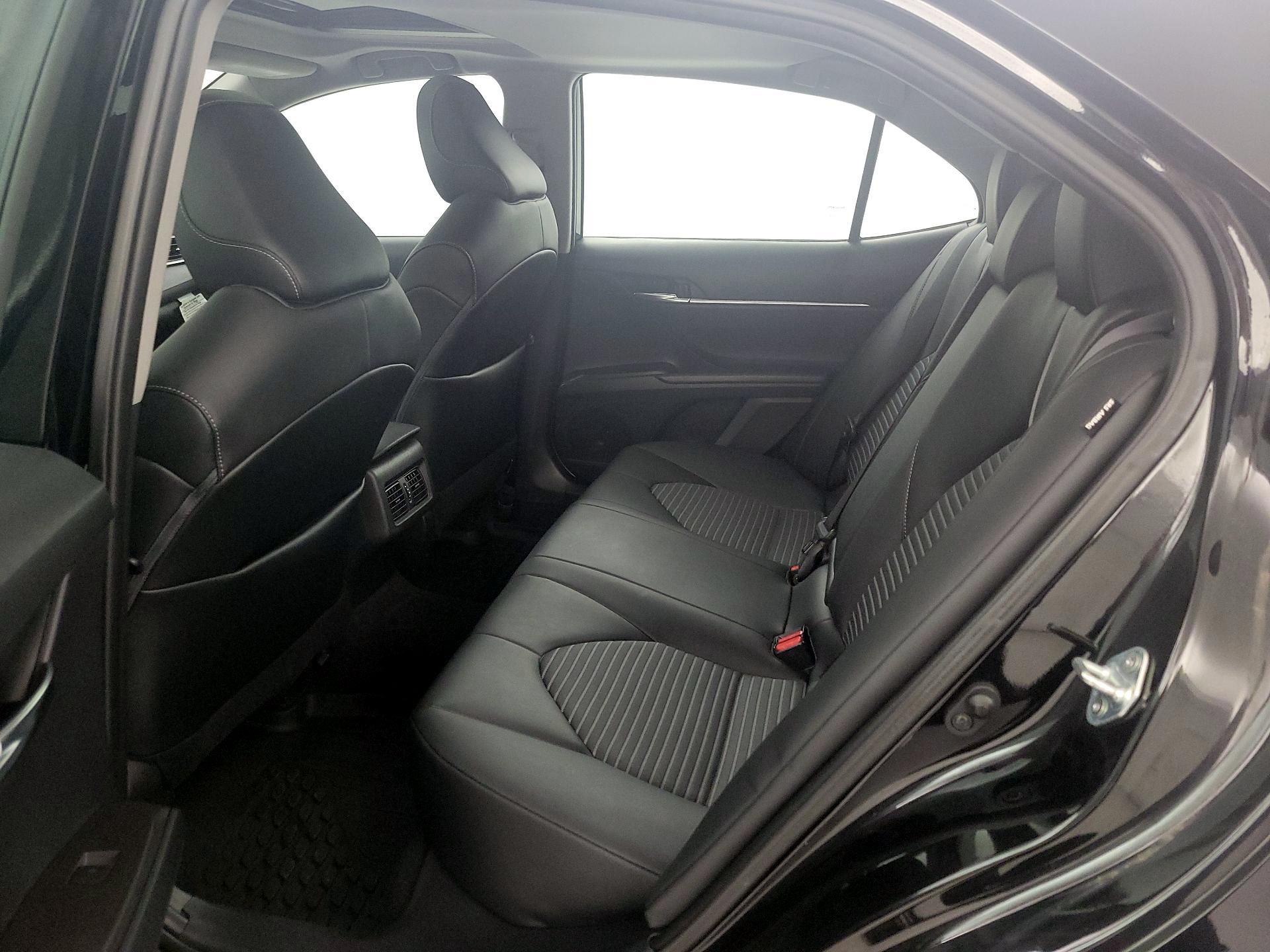 Thumbnail: 2021 Toyota Camry - 20