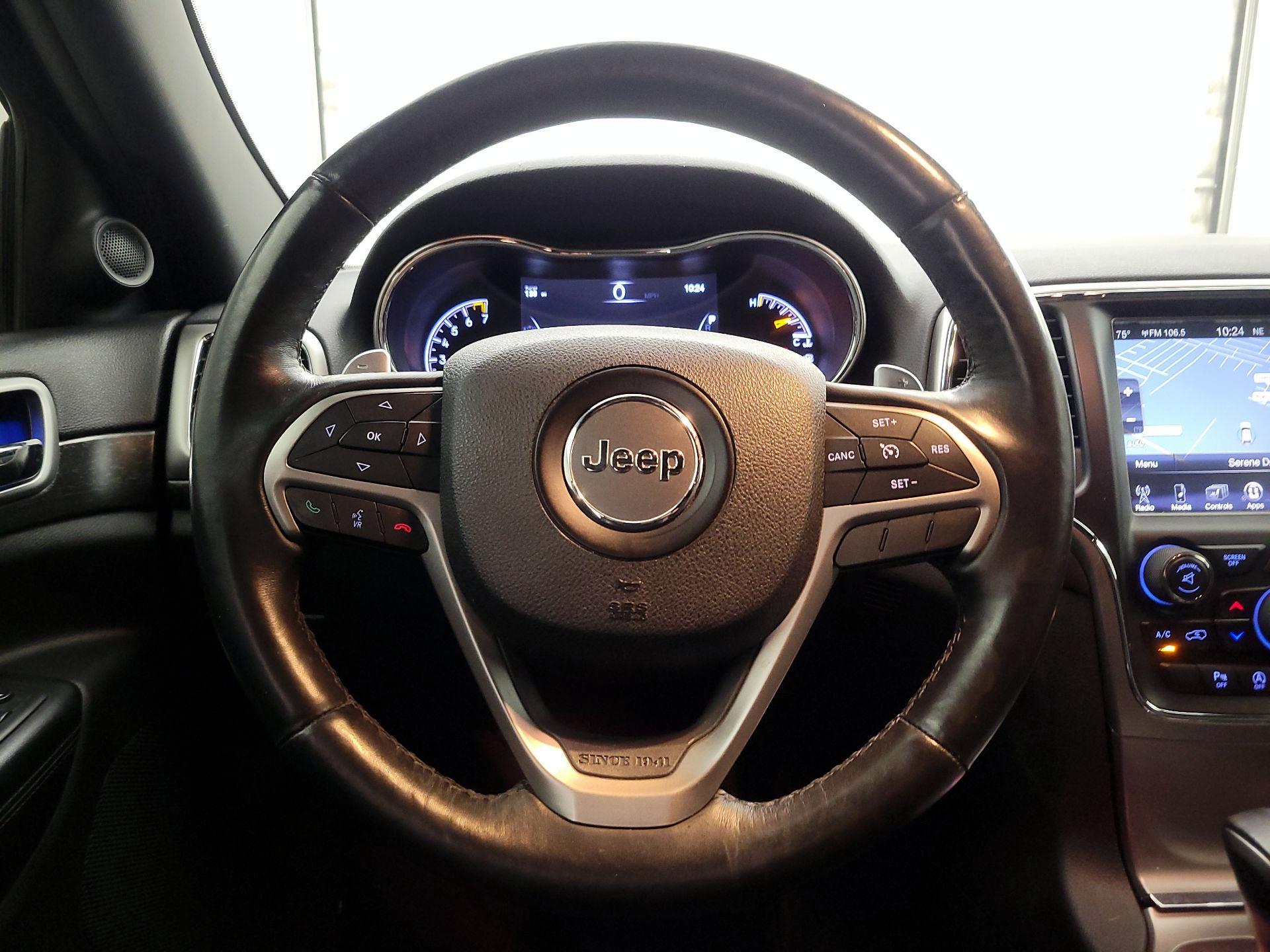 Thumbnail: 2017 Jeep Grand Cherokee - 10