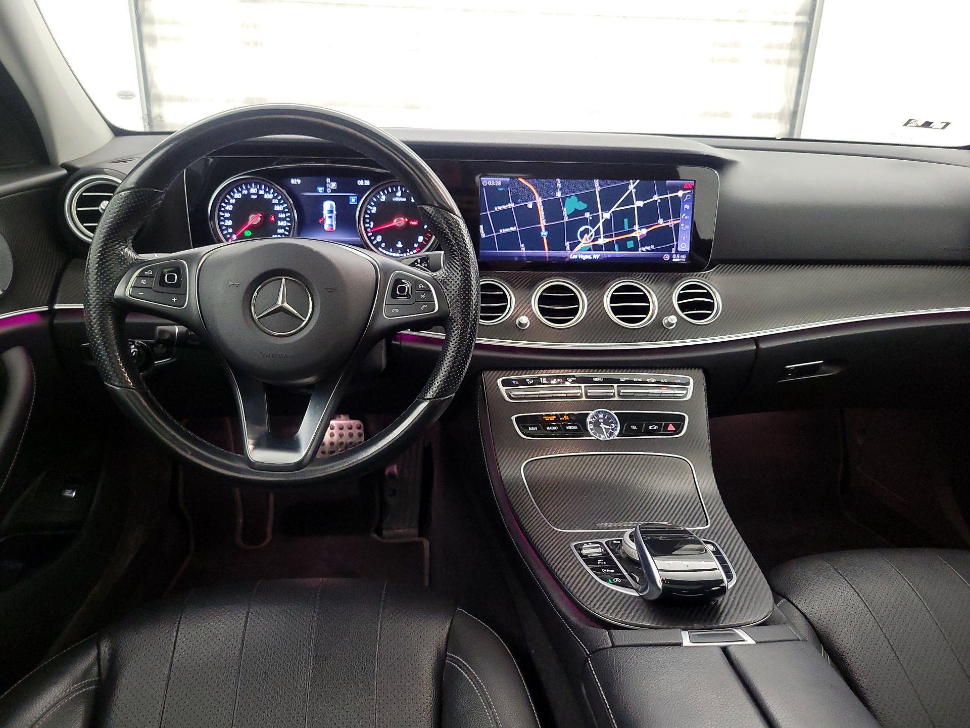 Thumbnail: 2018 Mercedes-Benz E-Class - 9