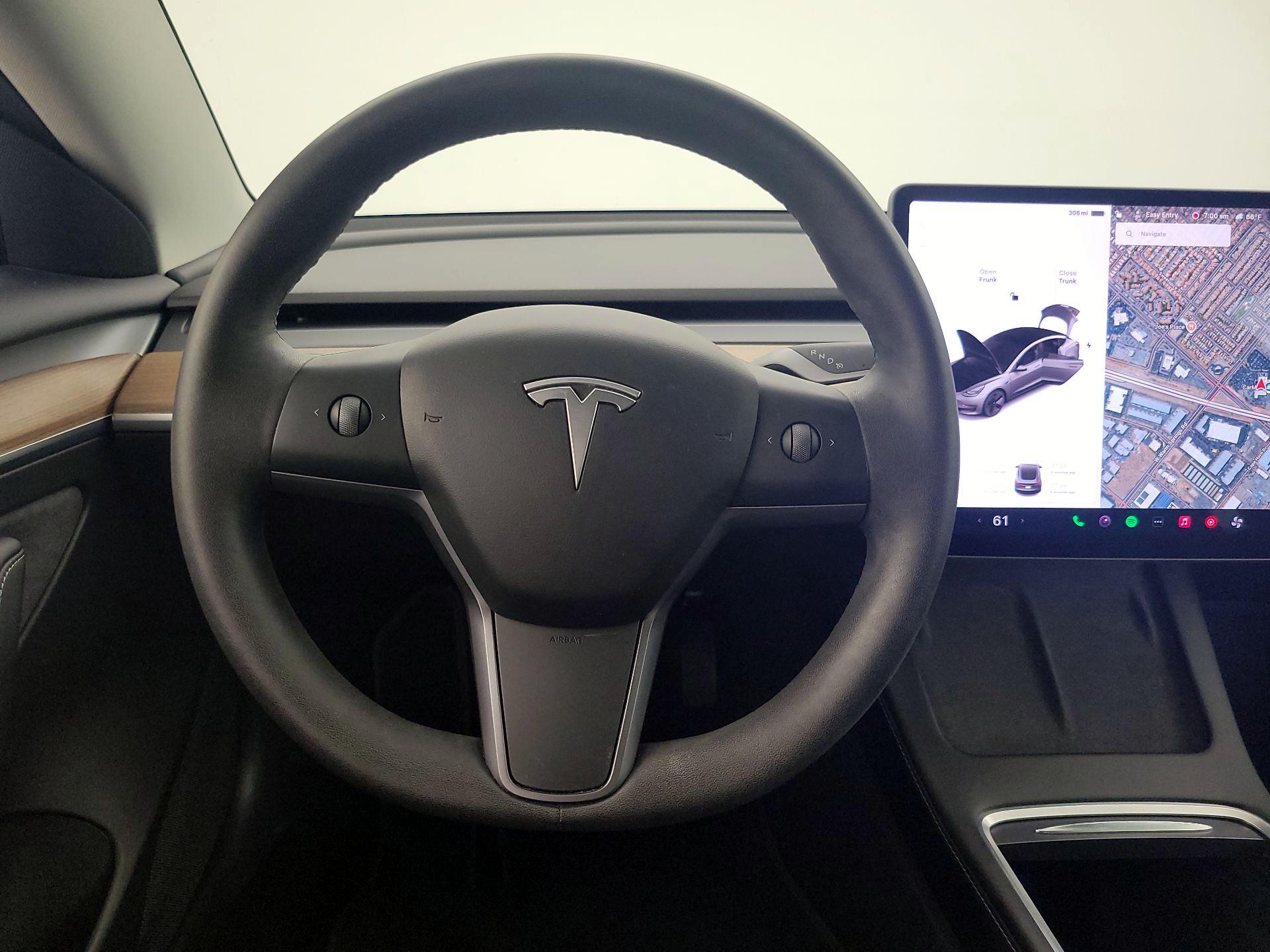 Thumbnail: 2022 Tesla Model 3 - 10