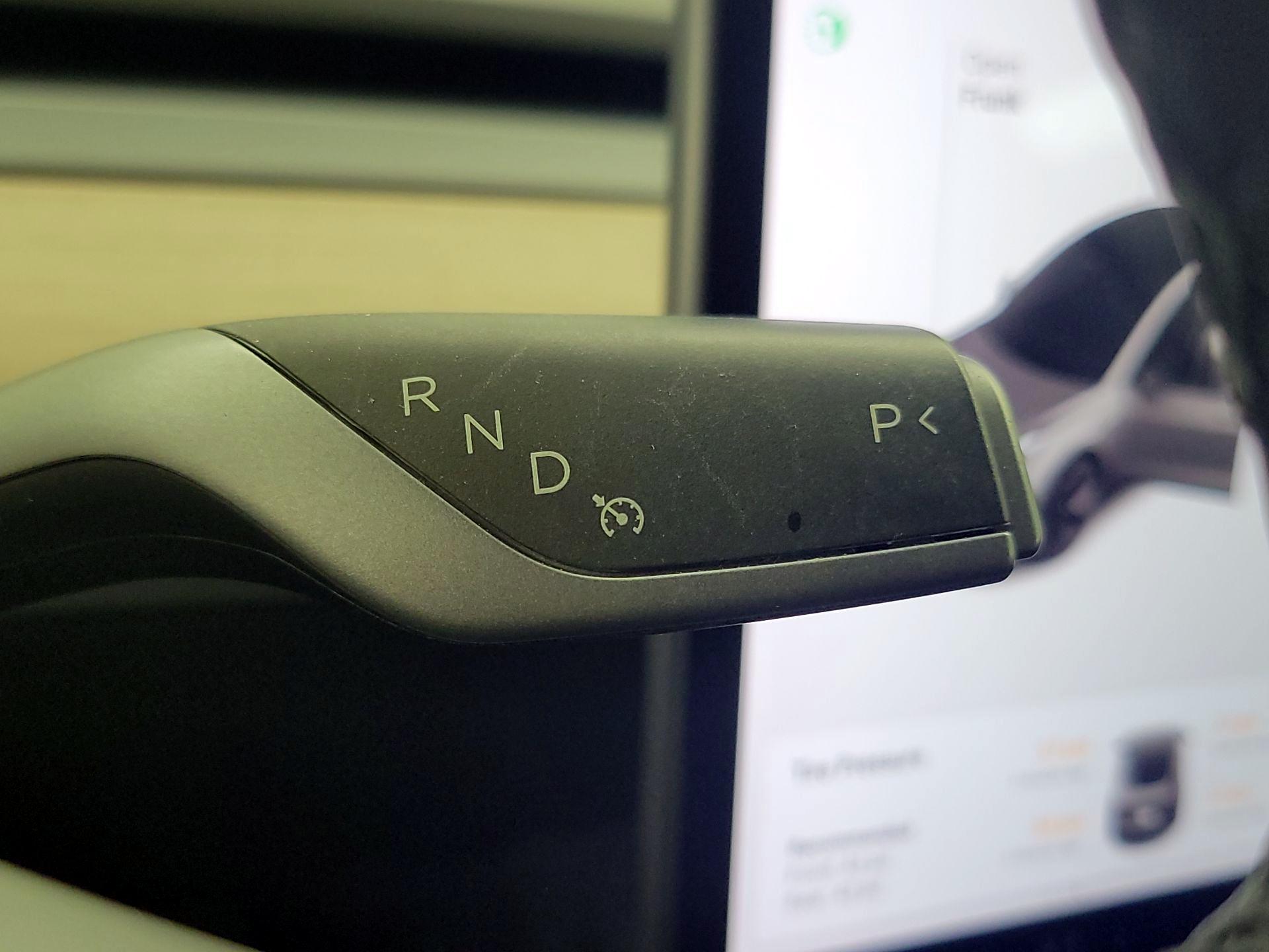 Thumbnail: 2022 Tesla Model 3 - 17