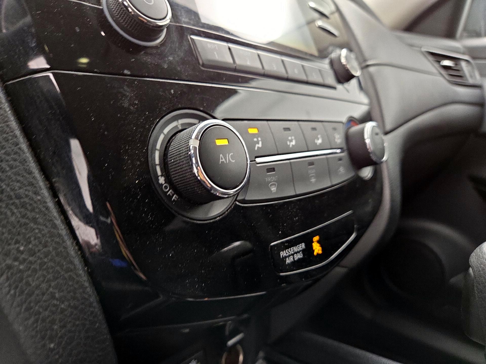 Thumbnail: 2017 Nissan Rogue - 16