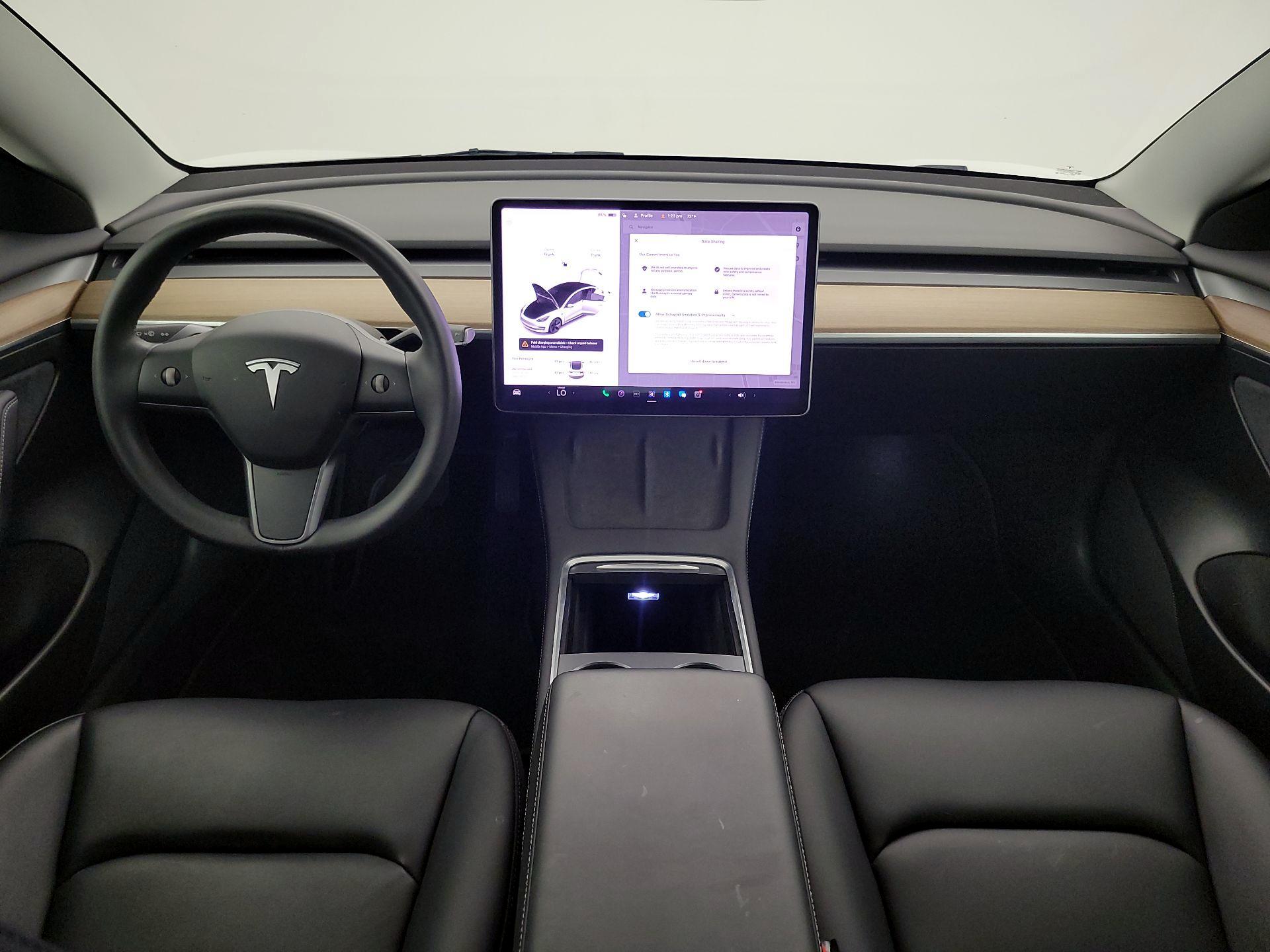 Thumbnail: 2022 Tesla Model 3 - 9