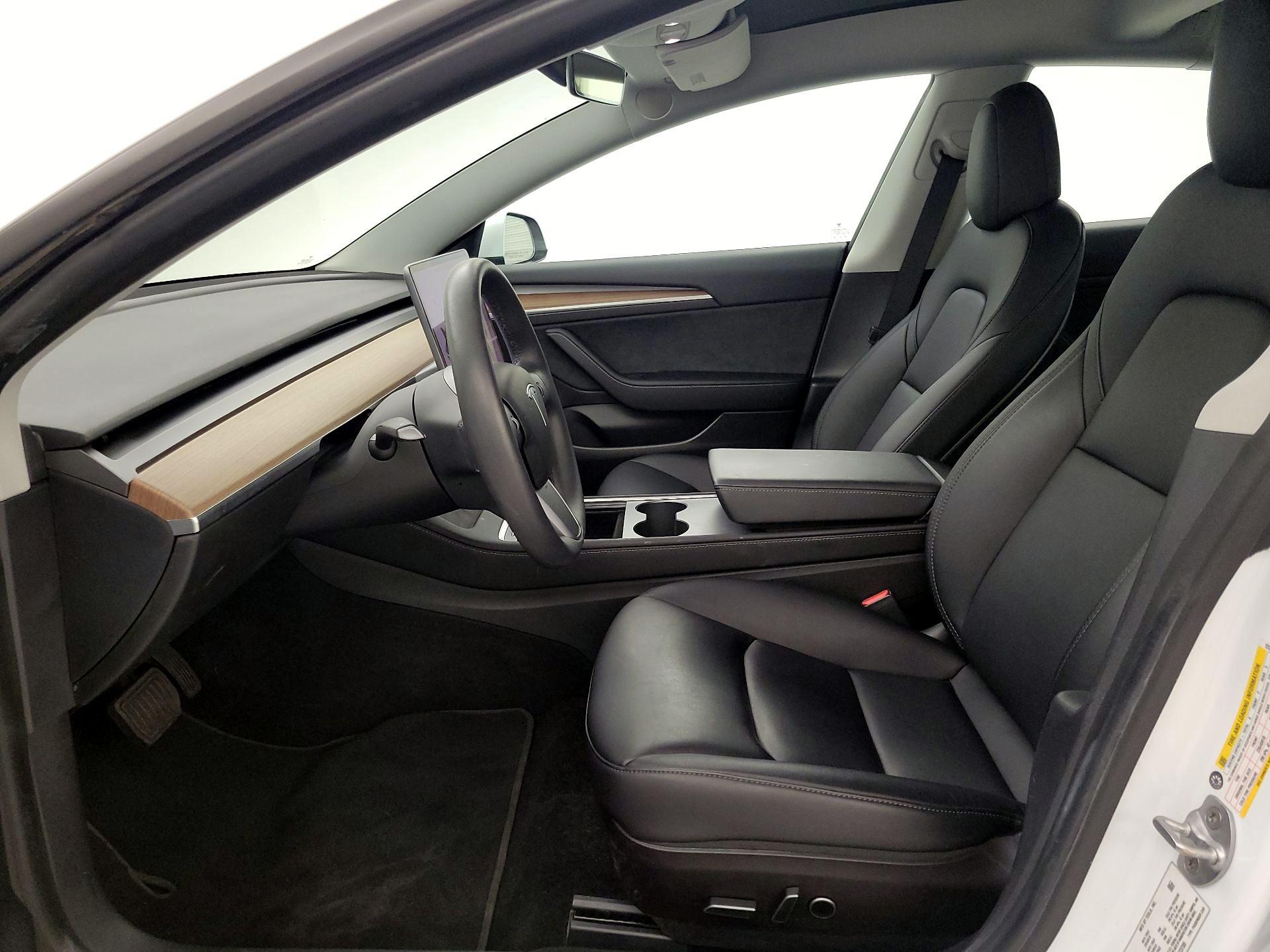 Thumbnail: 2022 Tesla Model 3 - 11