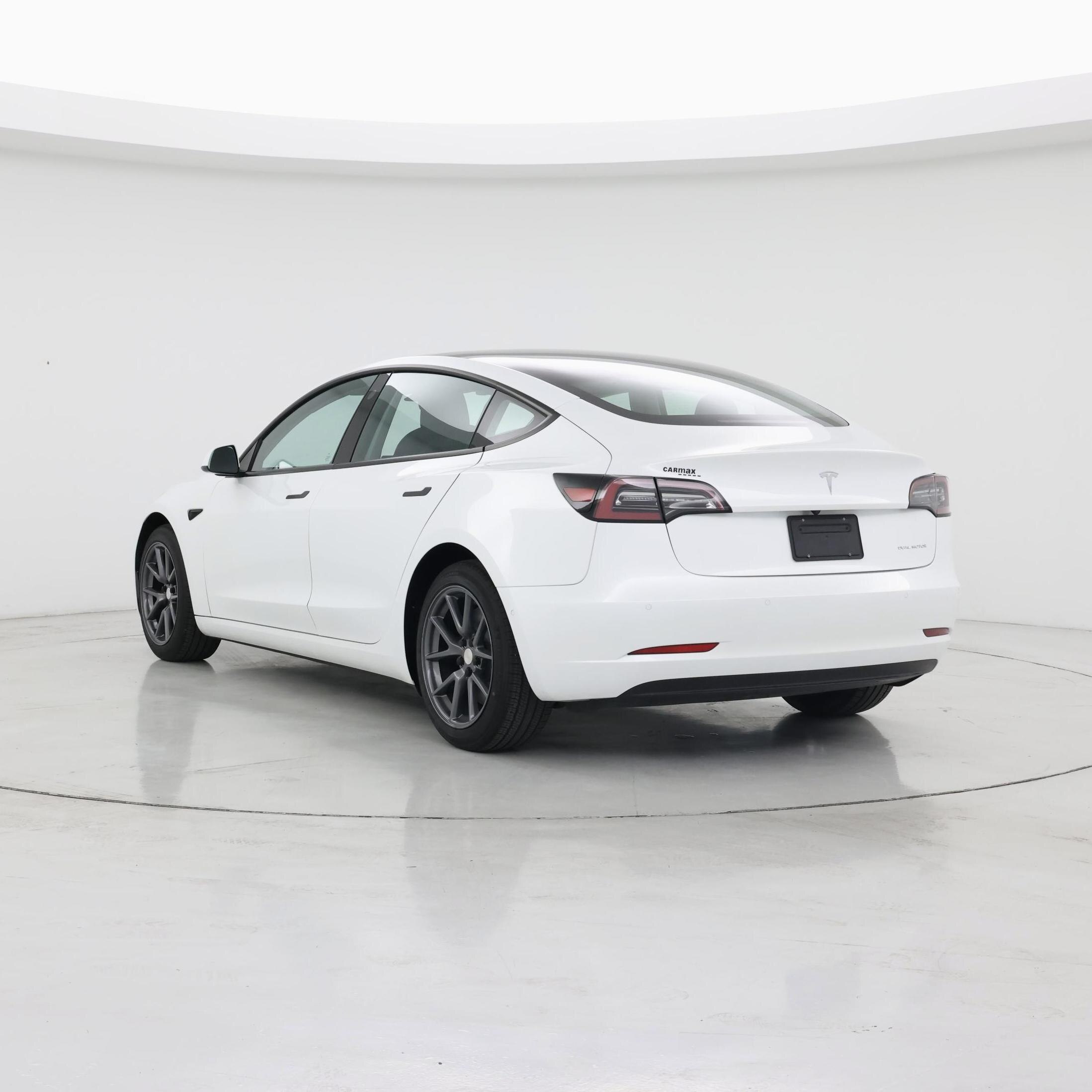 Thumbnail: 2022 Tesla Model 3 - 2