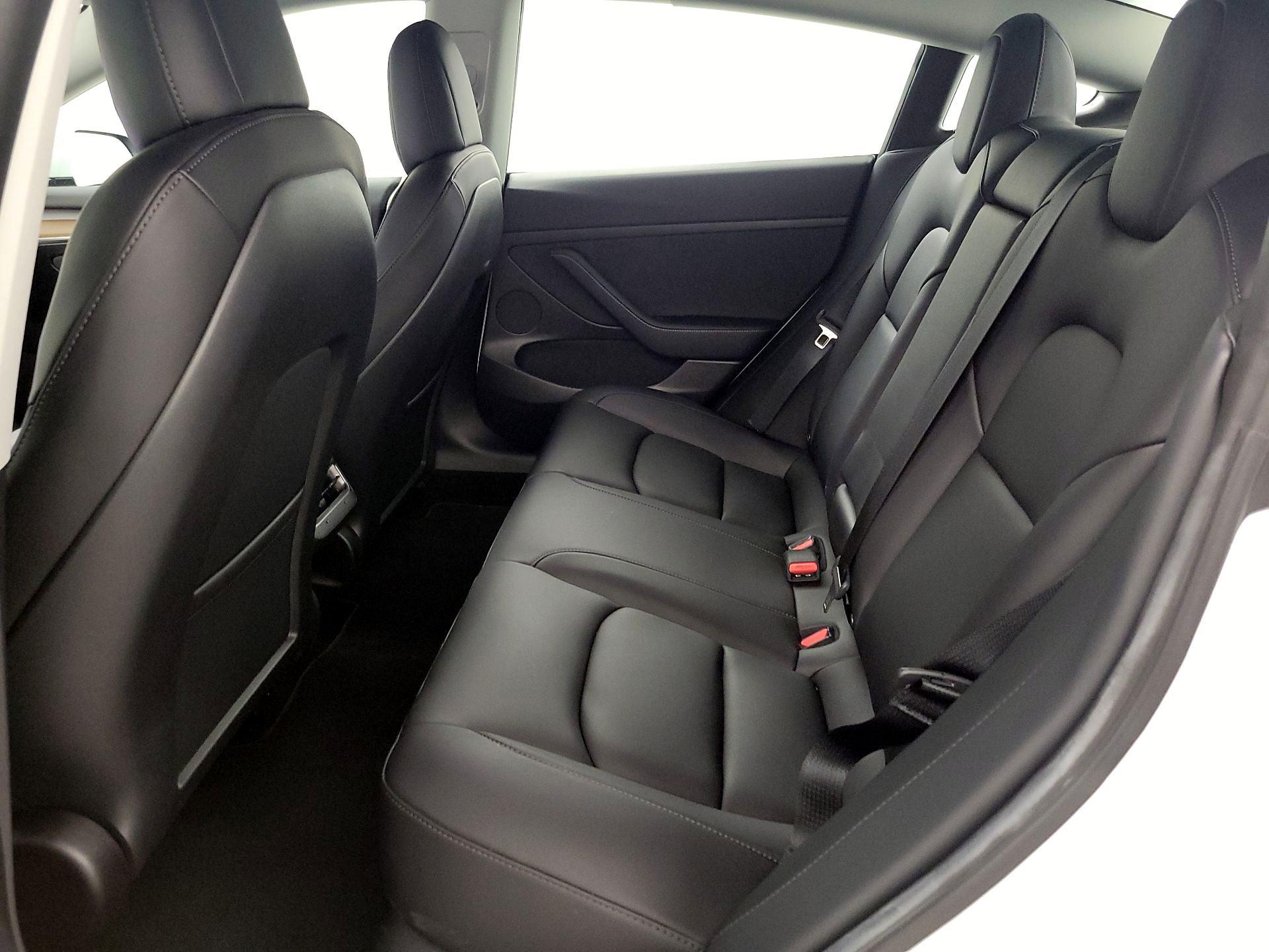 Thumbnail: 2022 Tesla Model 3 - 20