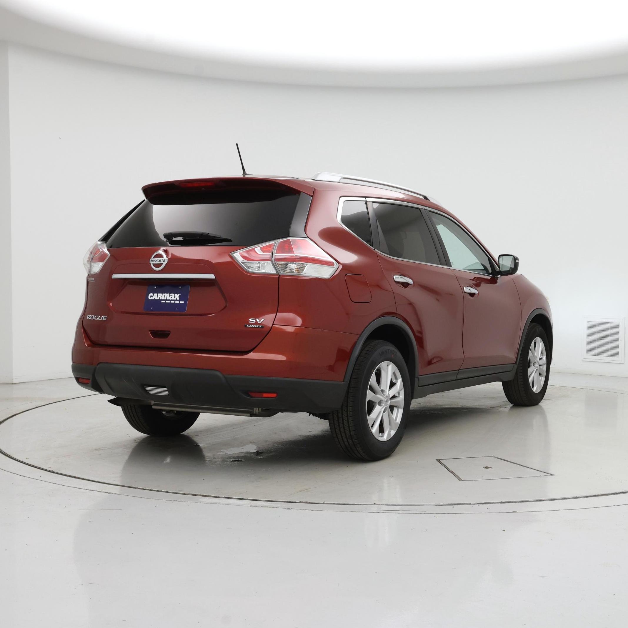 Thumbnail: 2016 Nissan Rogue - 8