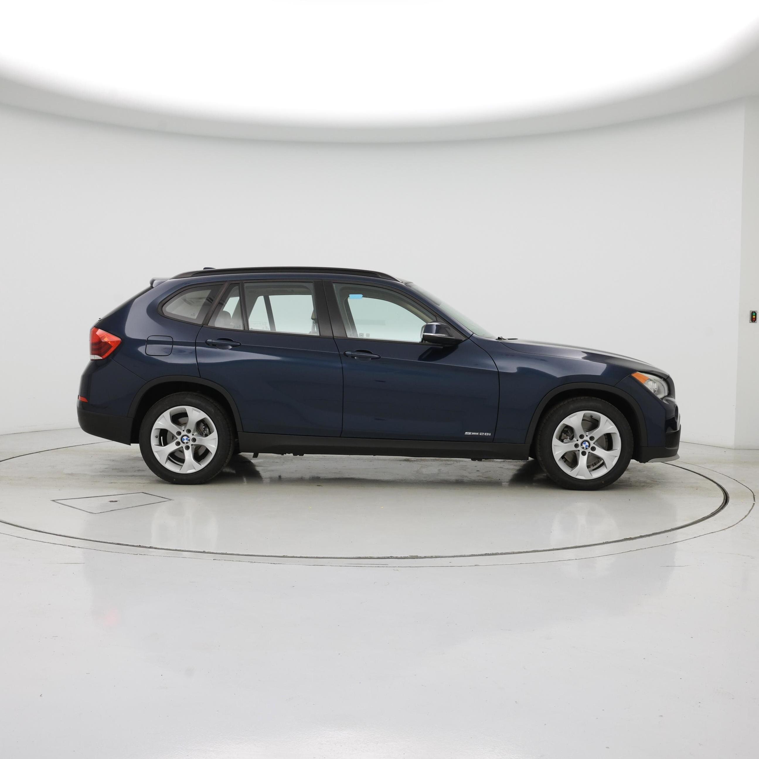 Thumbnail: 2015 BMW X1 - 7
