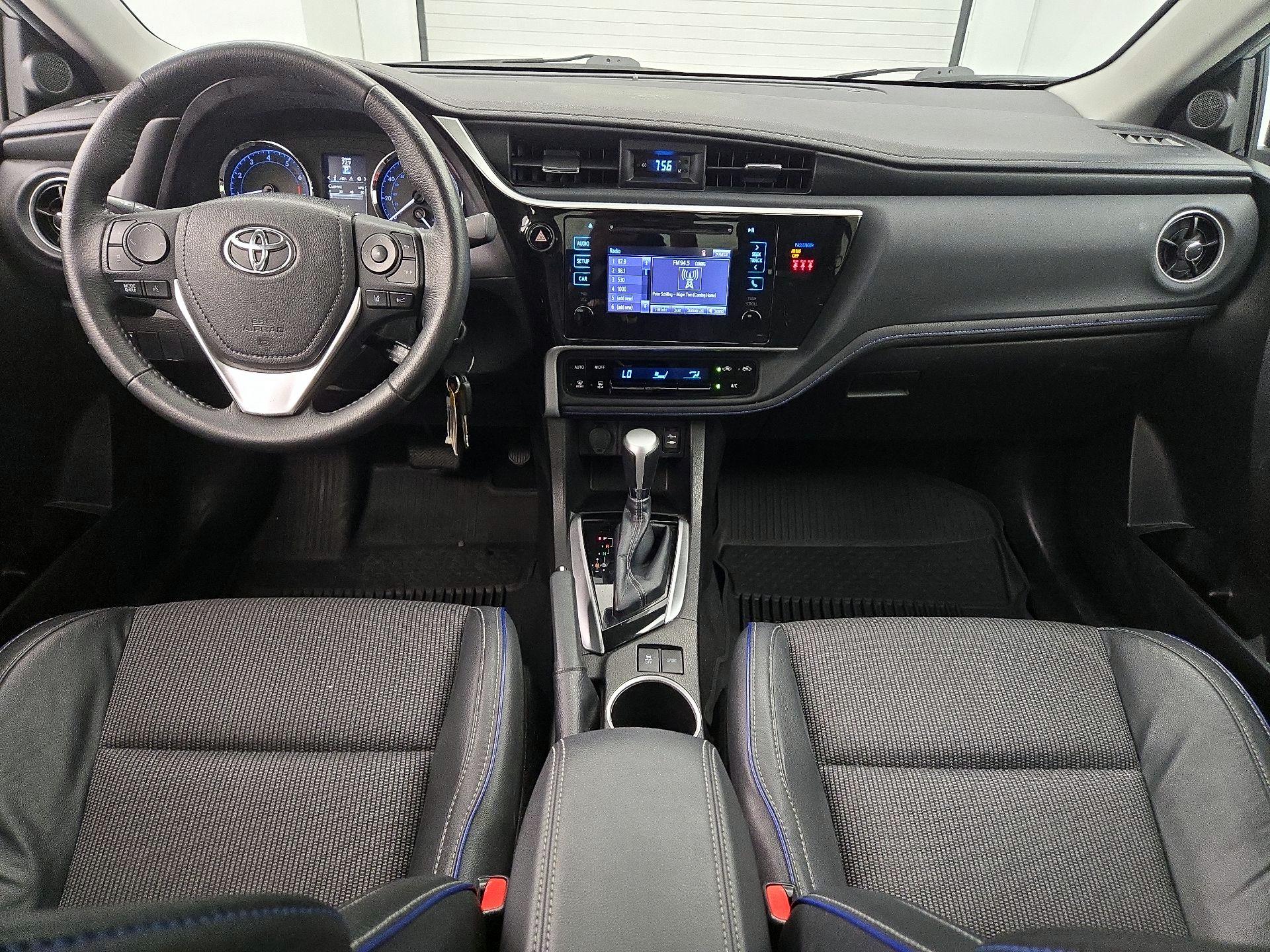 Thumbnail: 2018 Toyota Corolla - 9