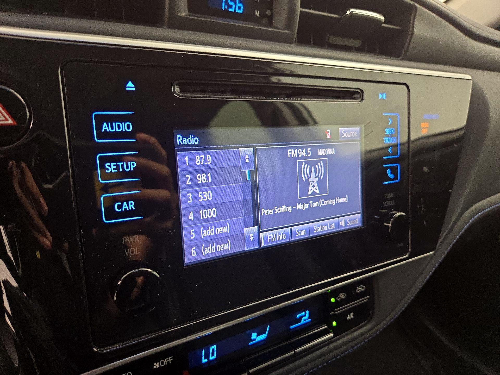 Thumbnail: 2018 Toyota Corolla - 15