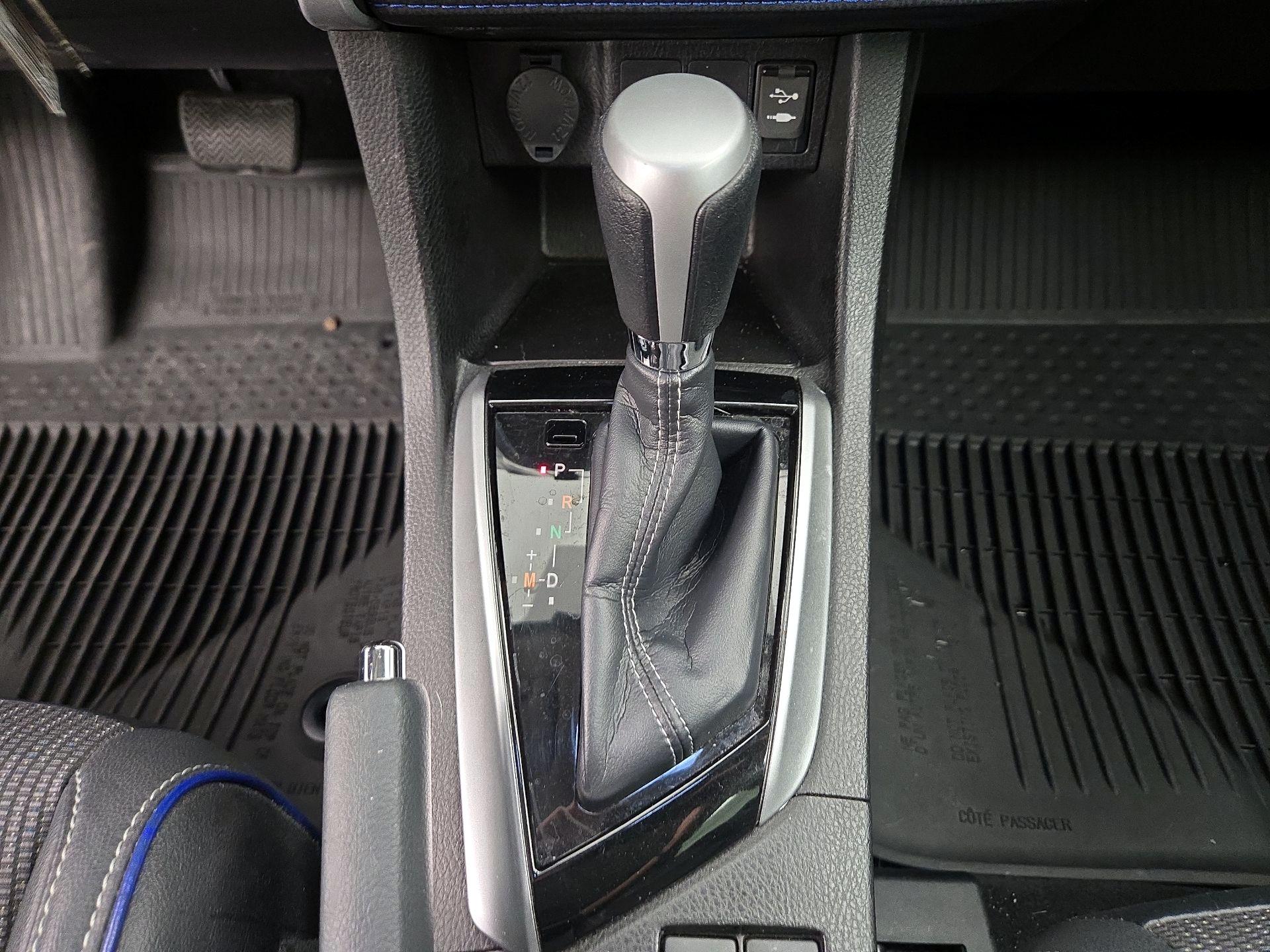 Thumbnail: 2018 Toyota Corolla - 17