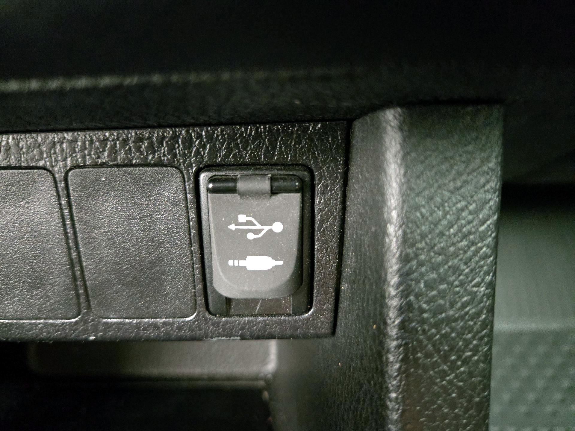 Thumbnail: 2018 Toyota Corolla - 18