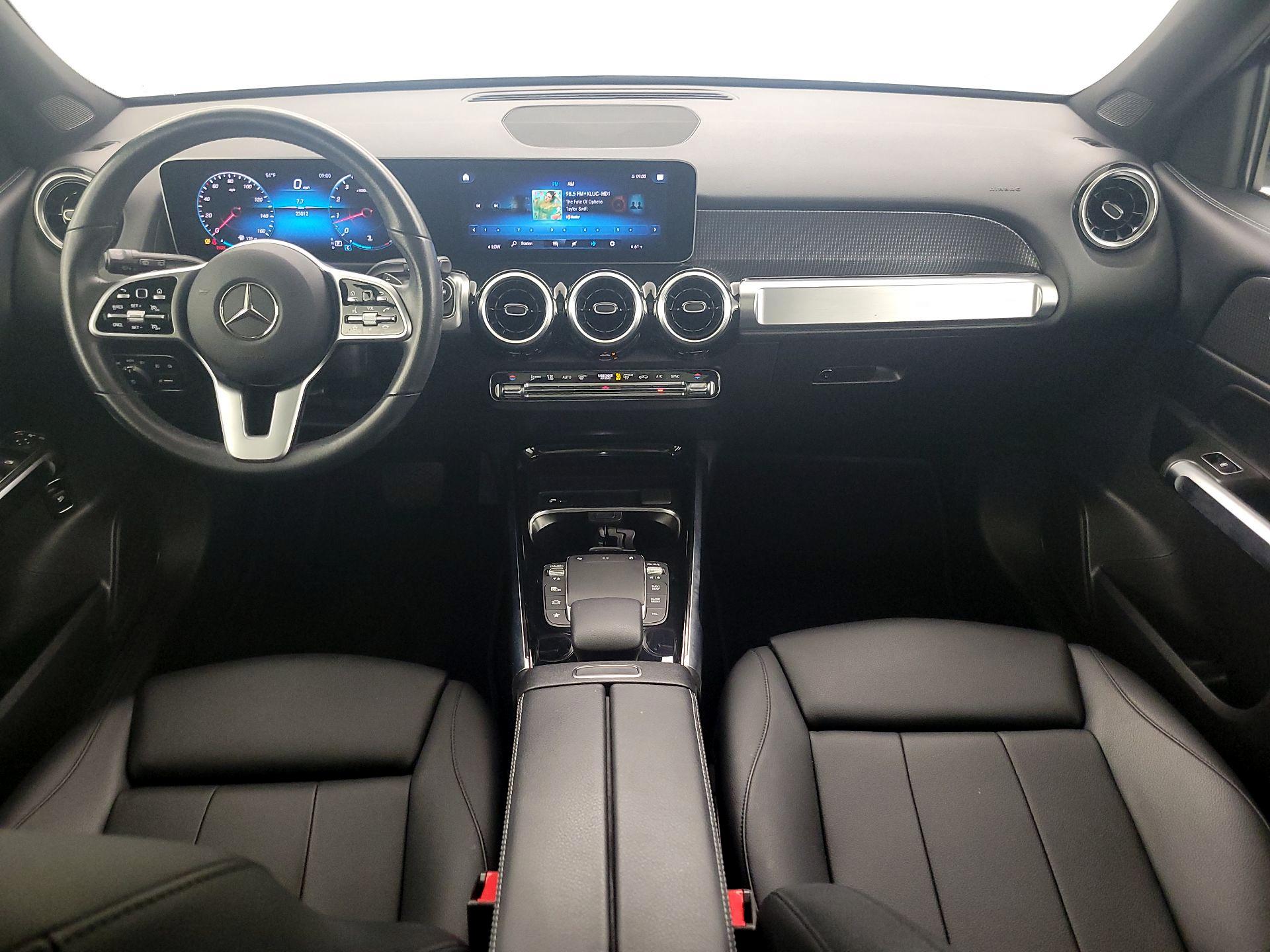 Thumbnail: 2021 Mercedes-Benz GLB - 9