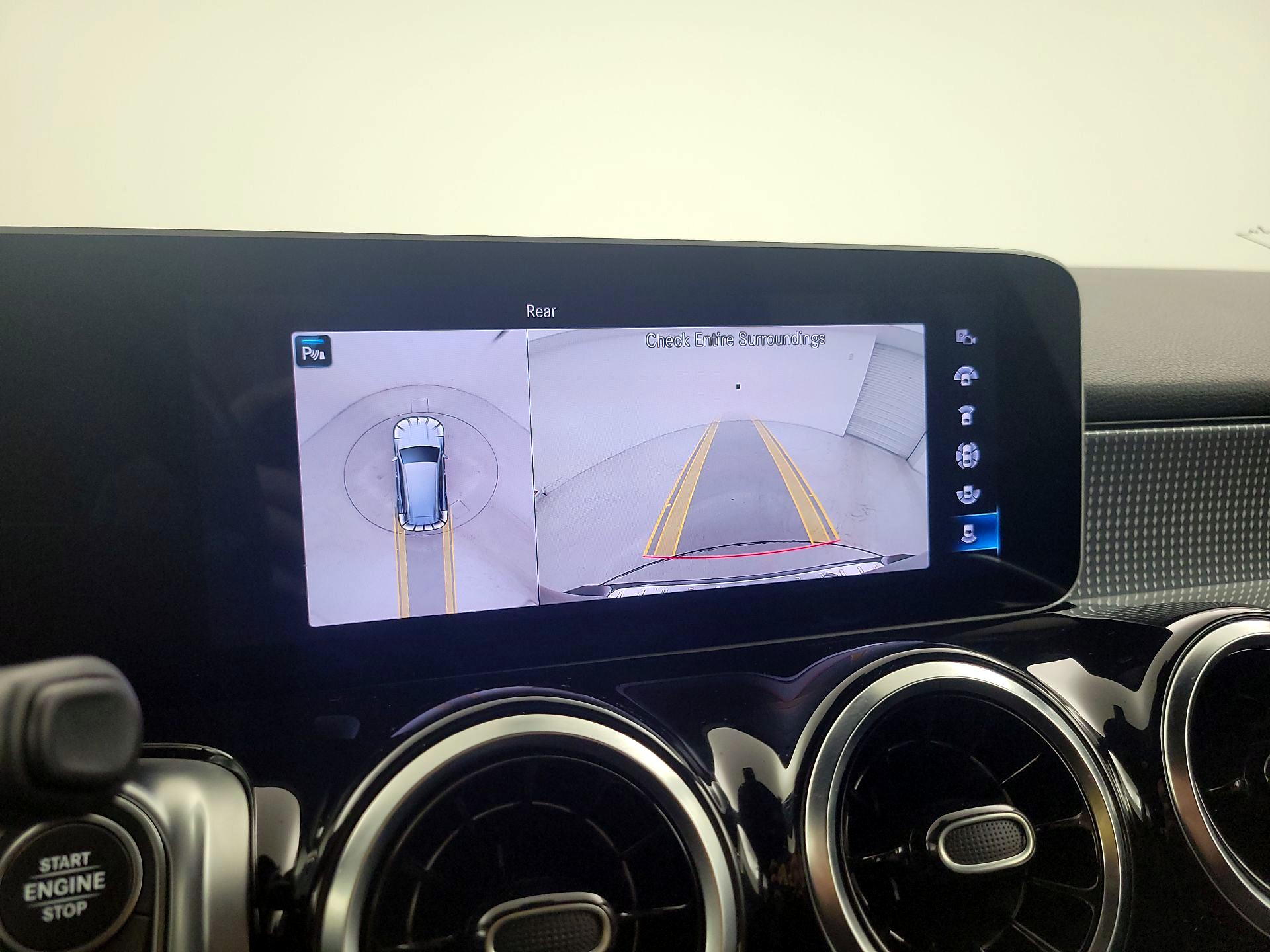 Thumbnail: 2021 Mercedes-Benz GLB - 14