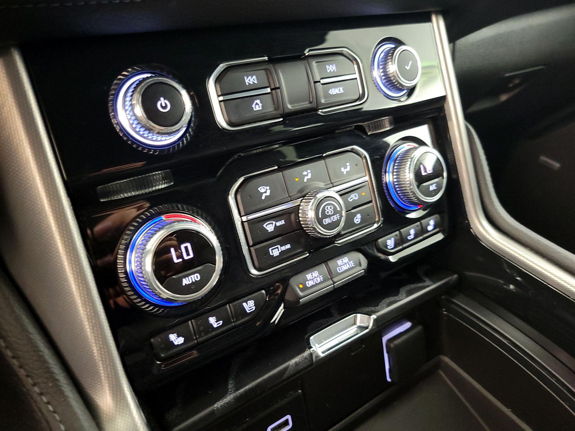 Thumbnail: 2023 GMC Yukon - 17