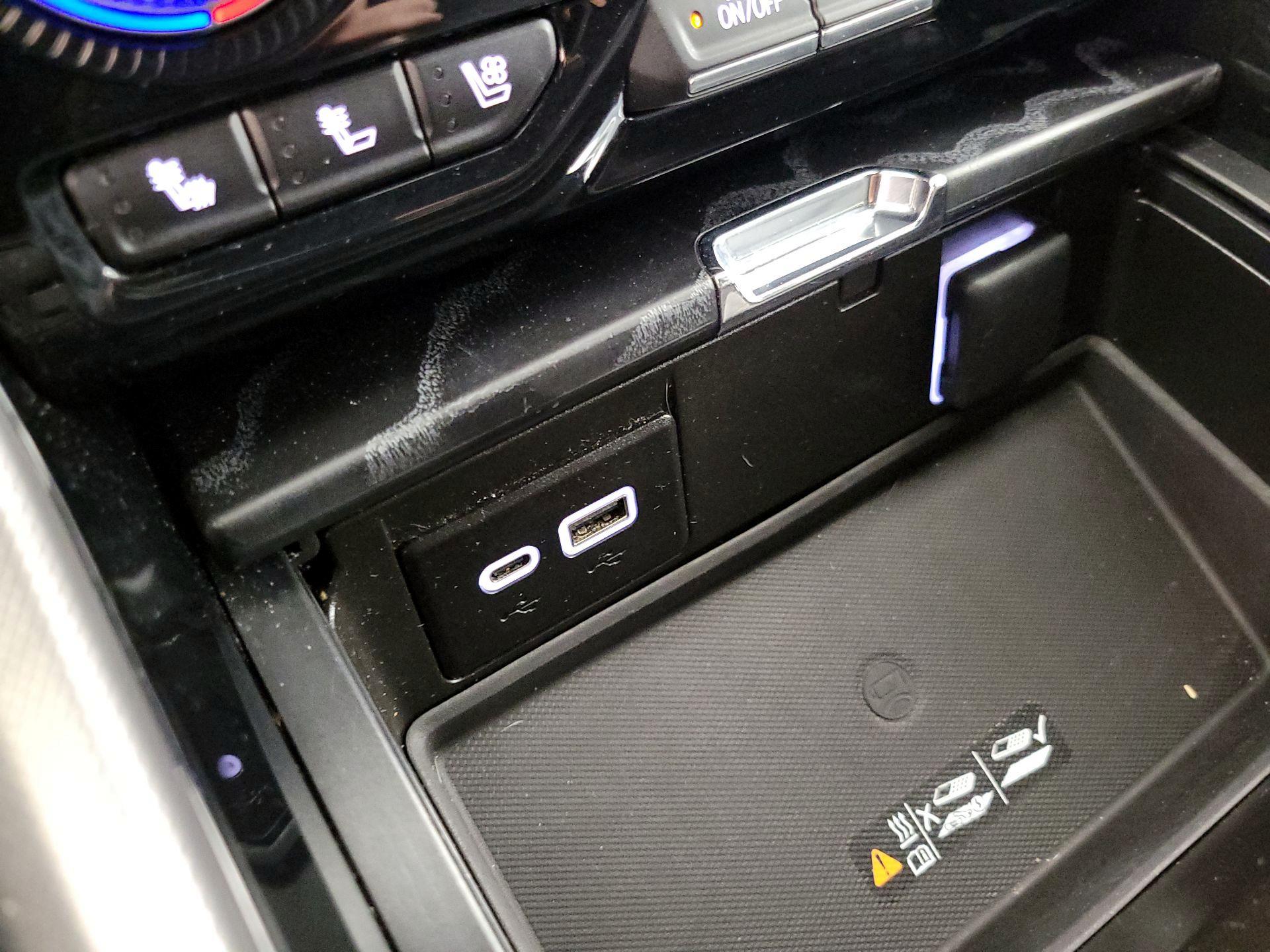 Thumbnail: 2023 GMC Yukon - 19