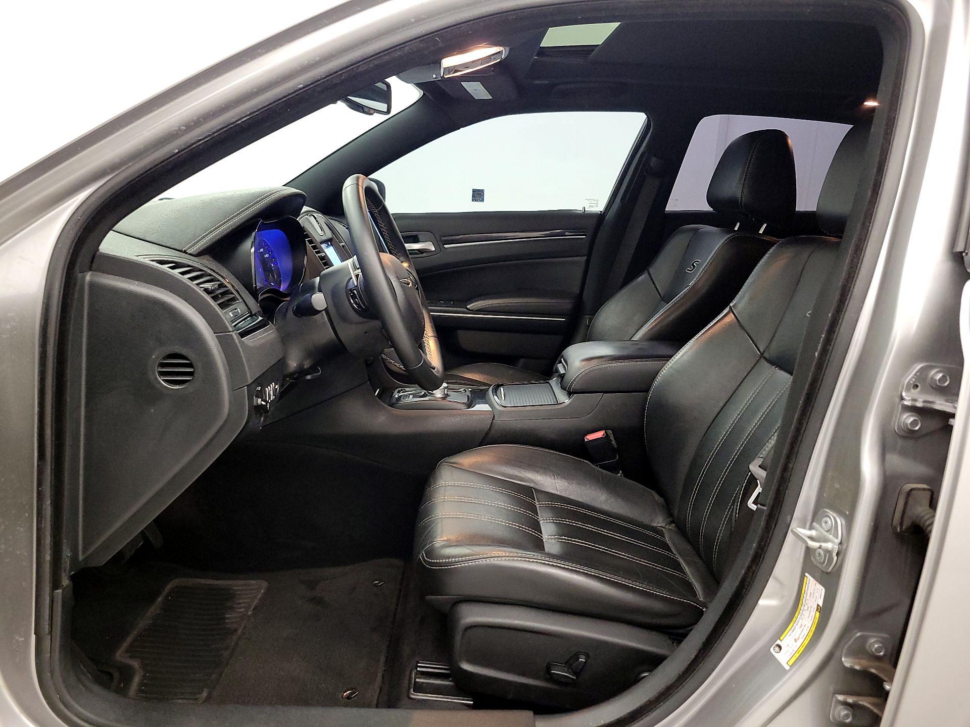 Thumbnail: 2018 Chrysler 300 - 11