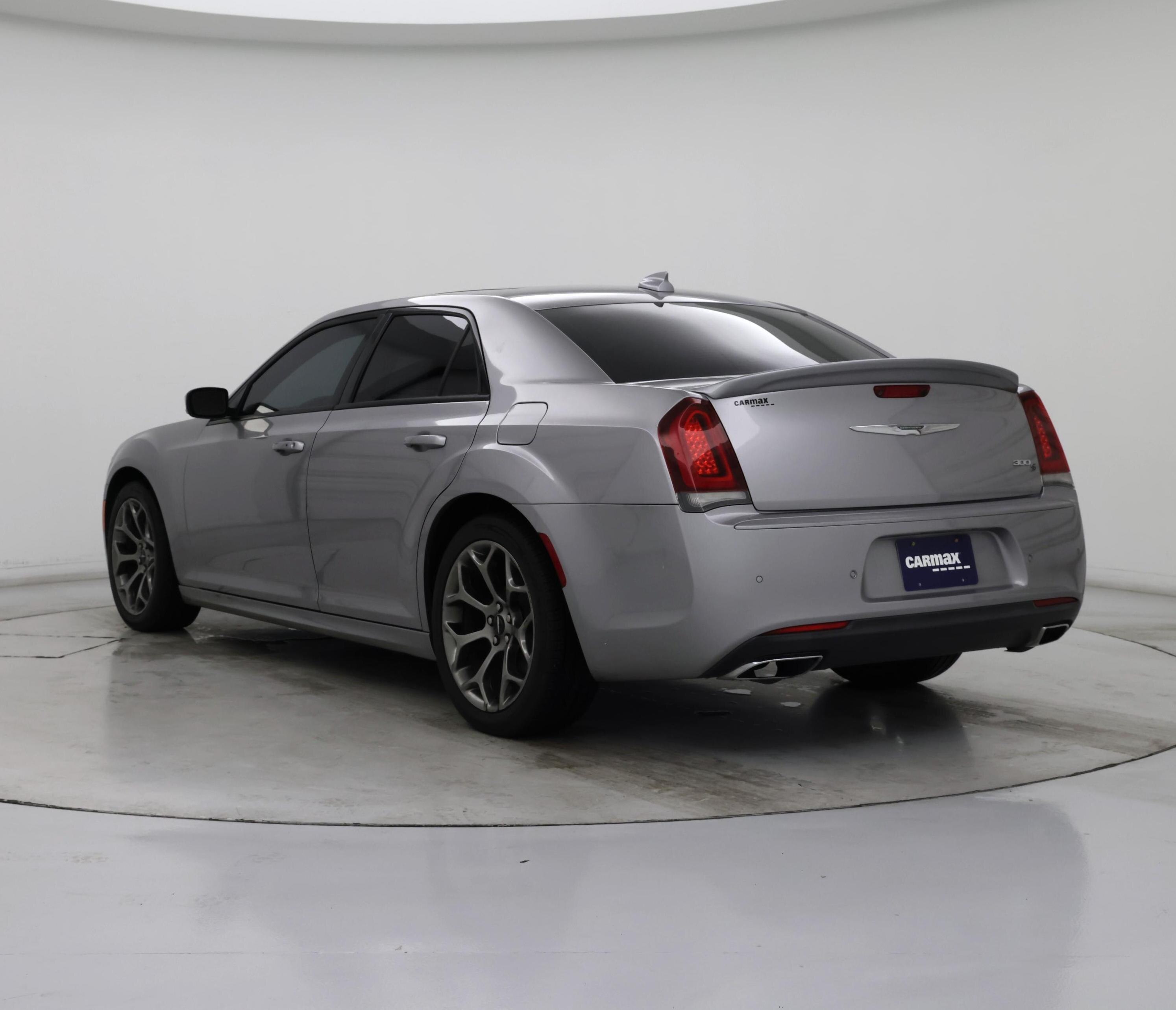 Thumbnail: 2018 Chrysler 300 - 2