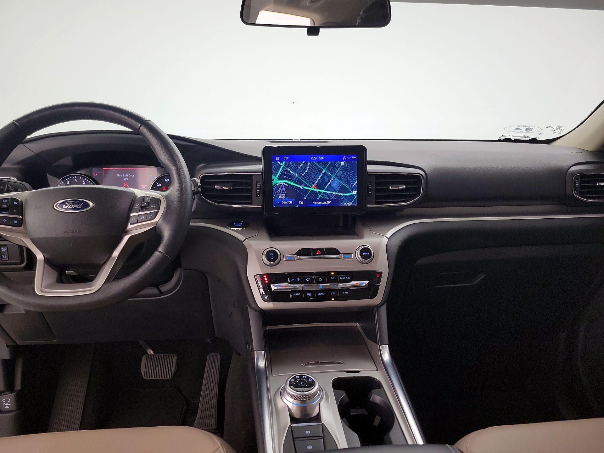 Thumbnail: 2022 Ford Explorer - 9