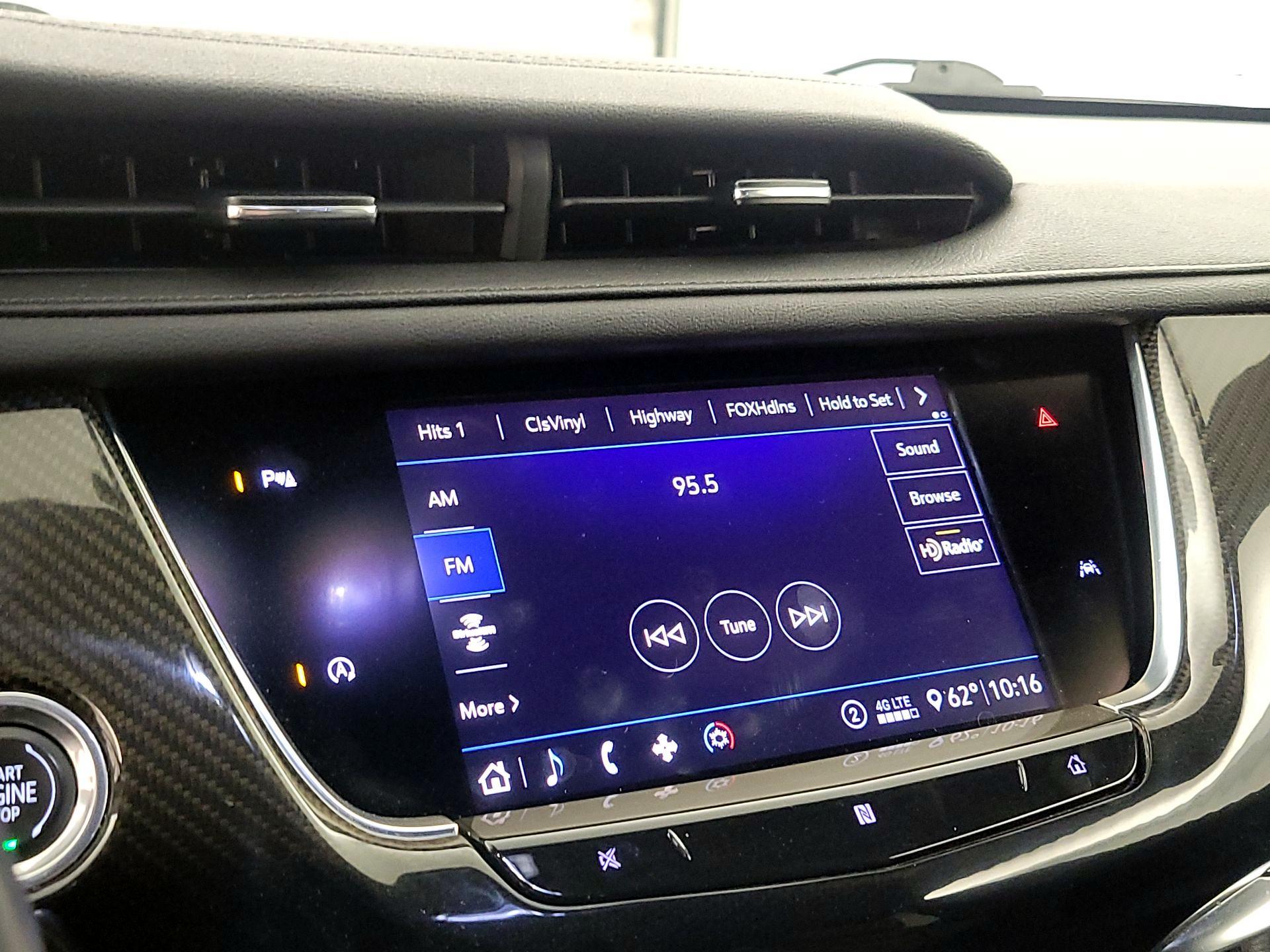 Thumbnail: 2020 Cadillac XT6 - 15