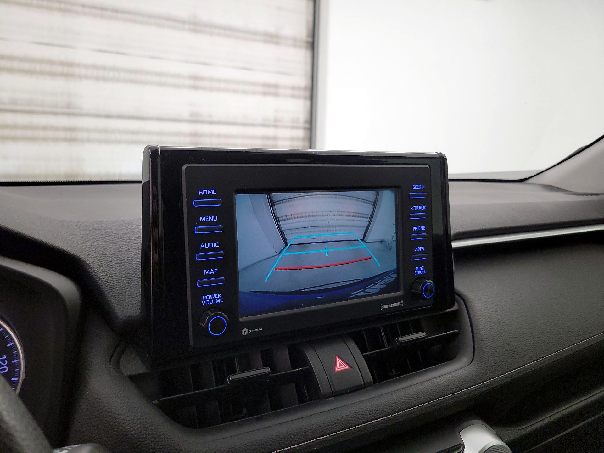 Thumbnail: 2020 Toyota RAV4 - 15