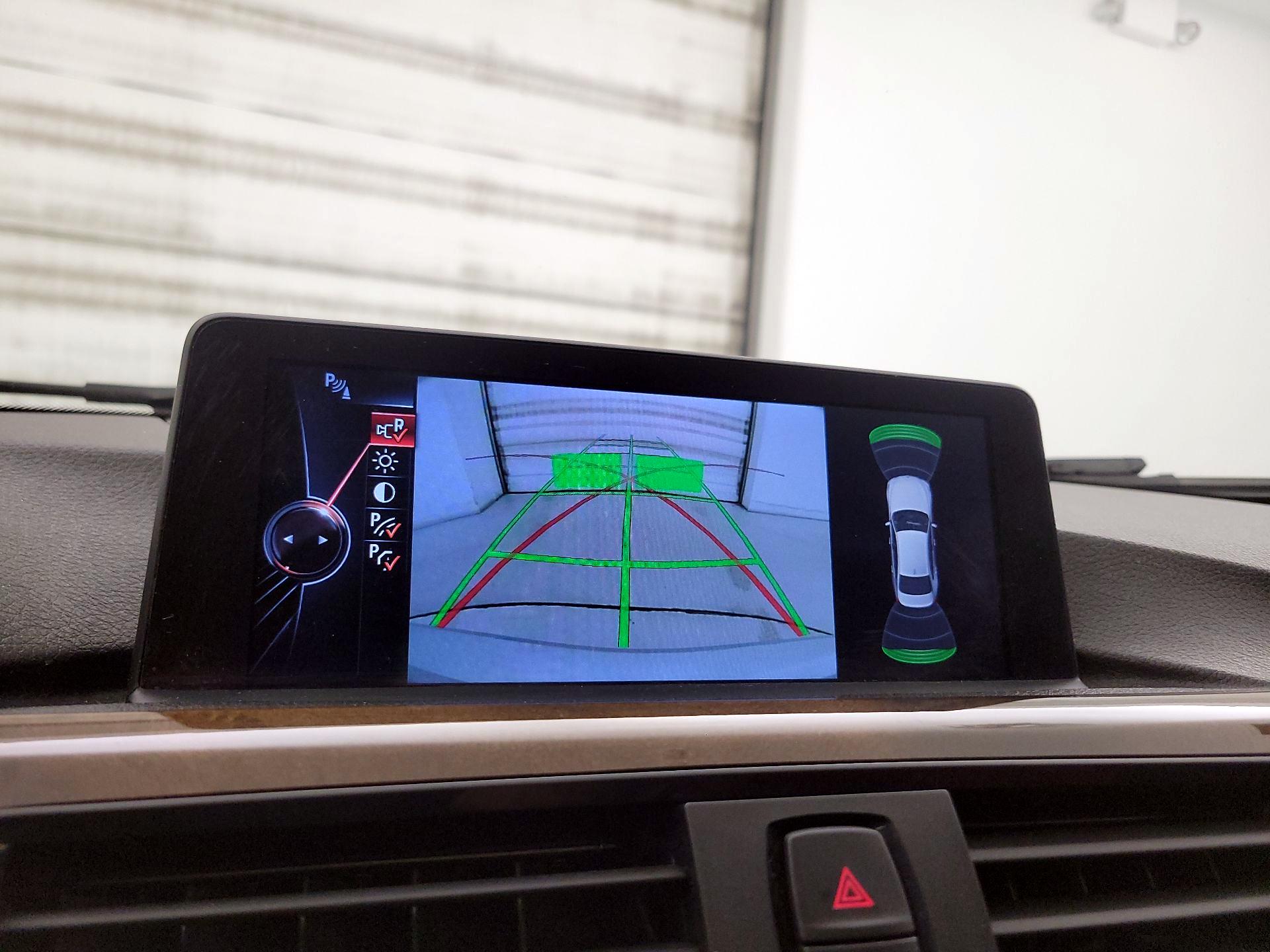 Thumbnail: 2015 BMW 3 Series - 15