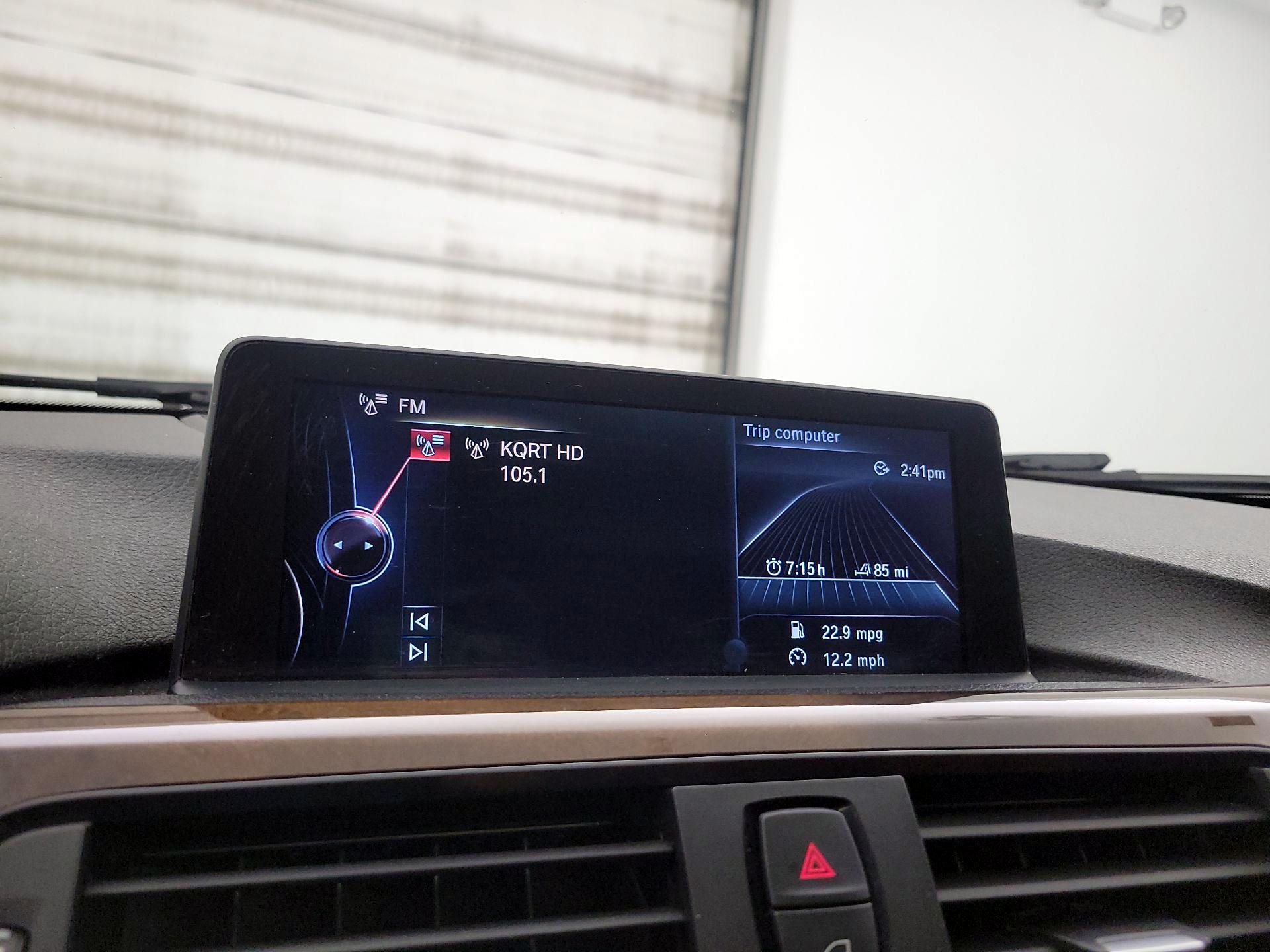 Thumbnail: 2015 BMW 3 Series - 16