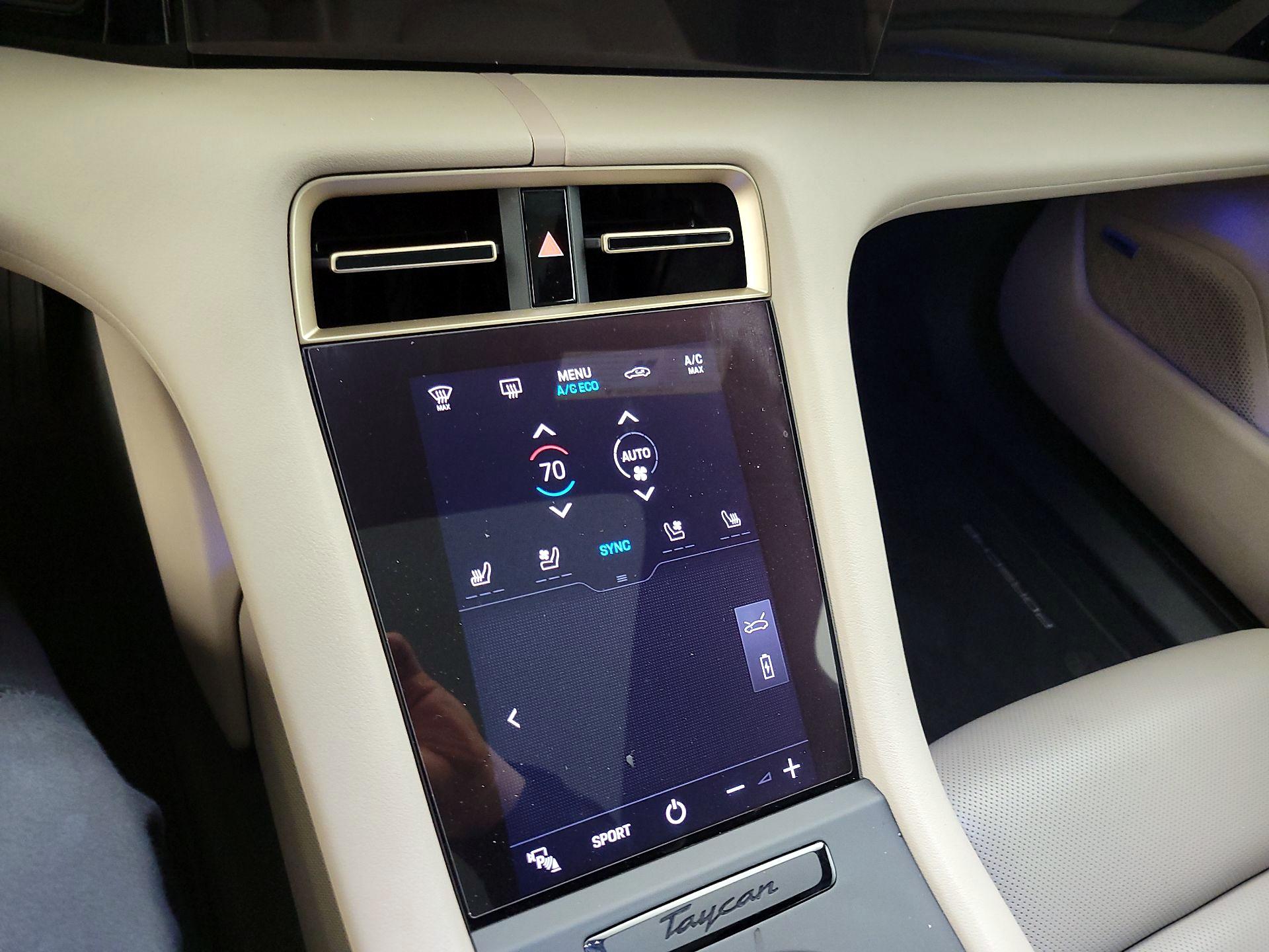 Thumbnail: 2021 Porsche Taycan - 16