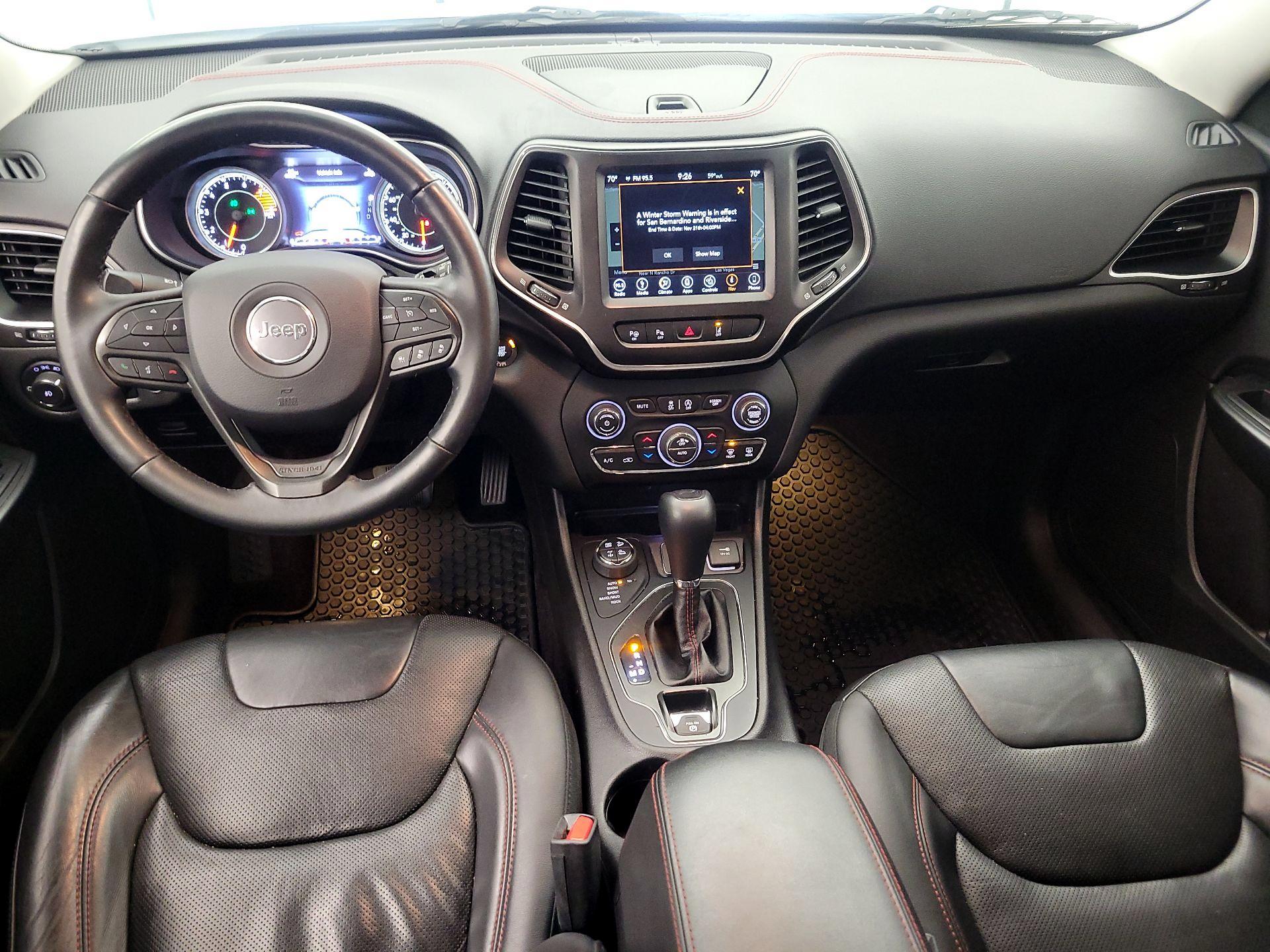 Thumbnail: 2019 Jeep Cherokee - 9