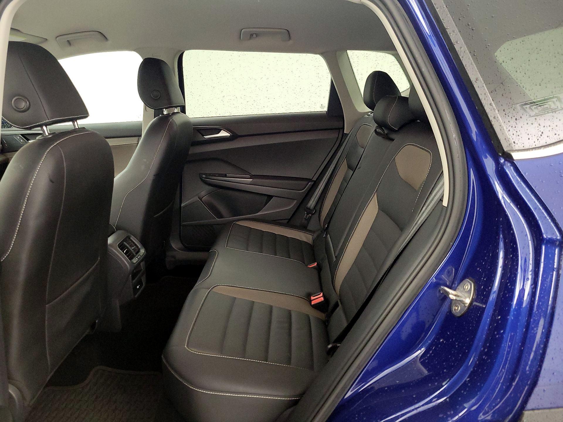 Thumbnail: 2022 Volkswagen Taos - 20