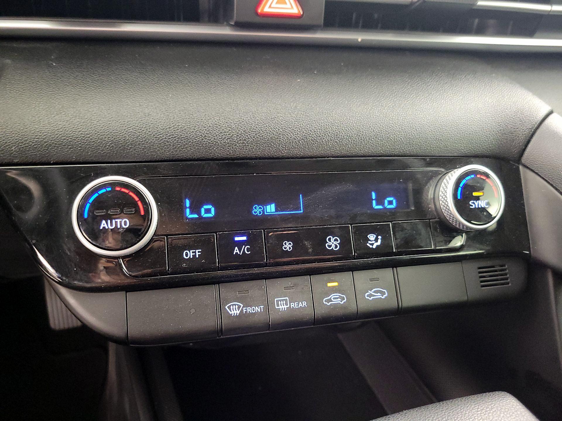 Thumbnail: 2021 Hyundai Elantra - 16