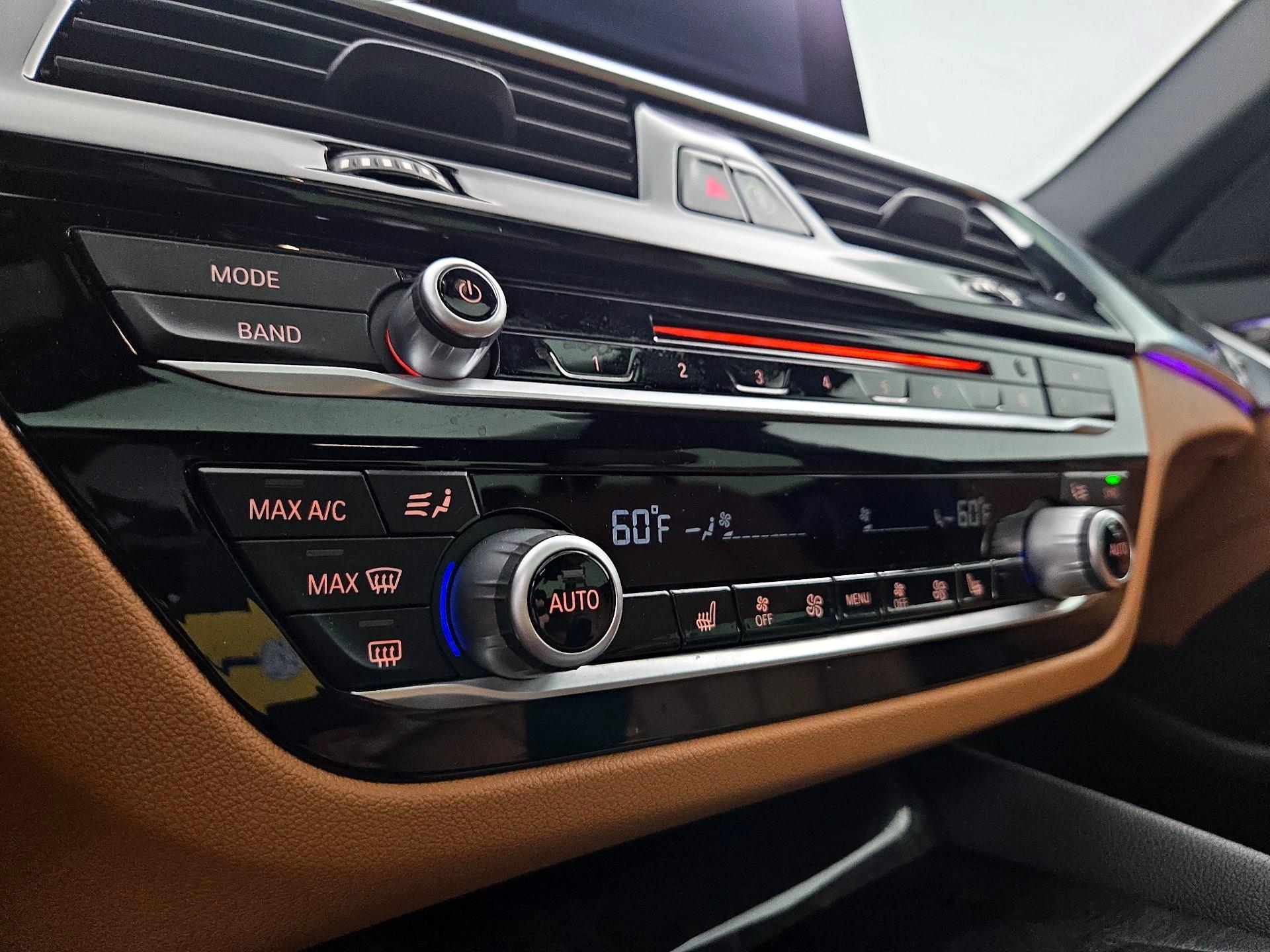 Thumbnail: 2019 BMW 5 Series - 17