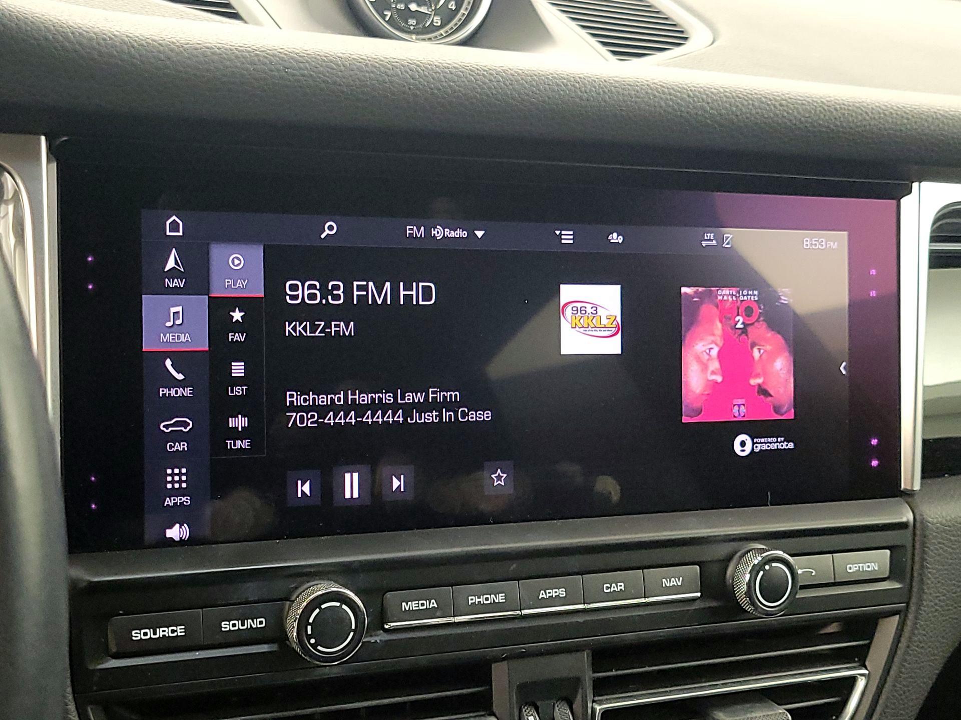 Thumbnail: 2021 Porsche Macan - 16