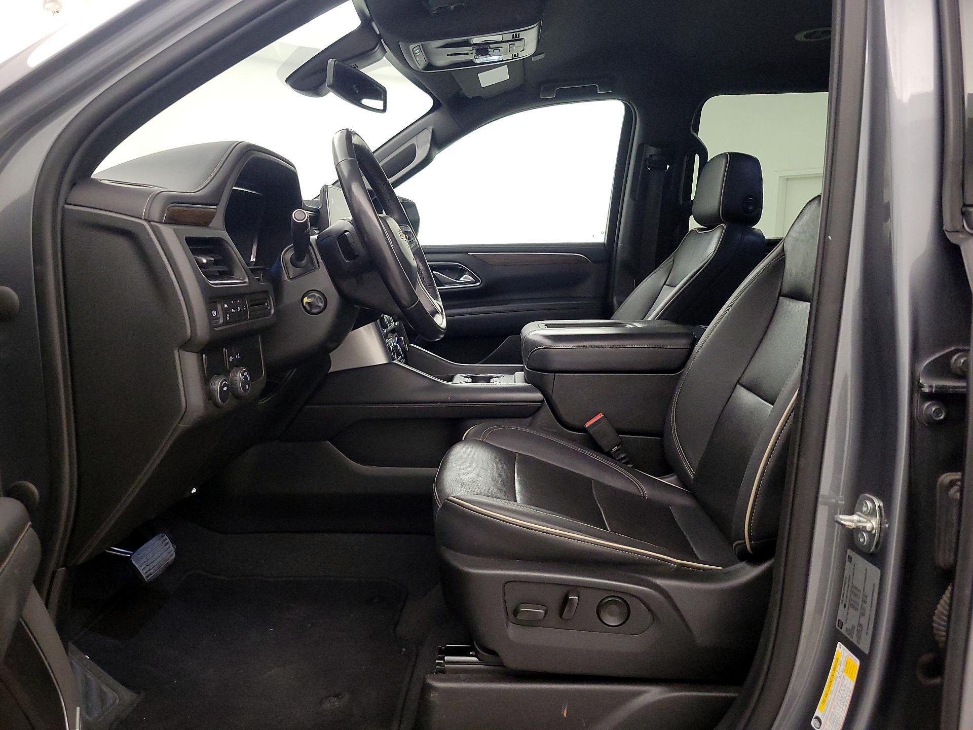 Thumbnail: 2022 Chevrolet Suburban - 11